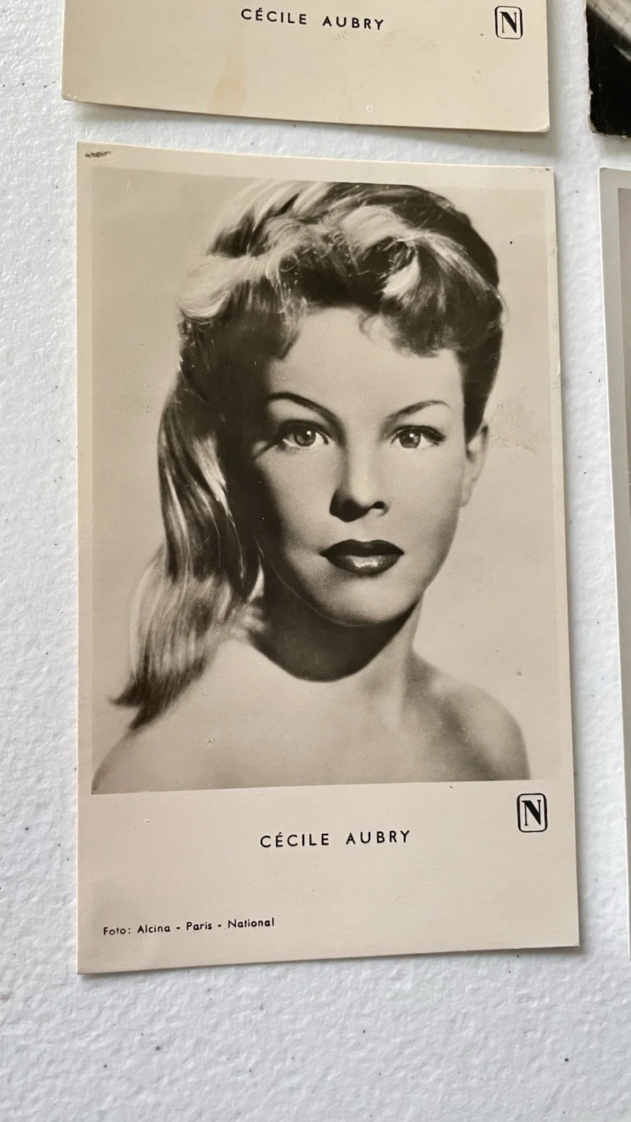CECILE AUBREY FRENCH MOVIE ACTRESS GLAMOUR - 4 POSTCARD PHOTOGRAPHS 1950s, изображение 3