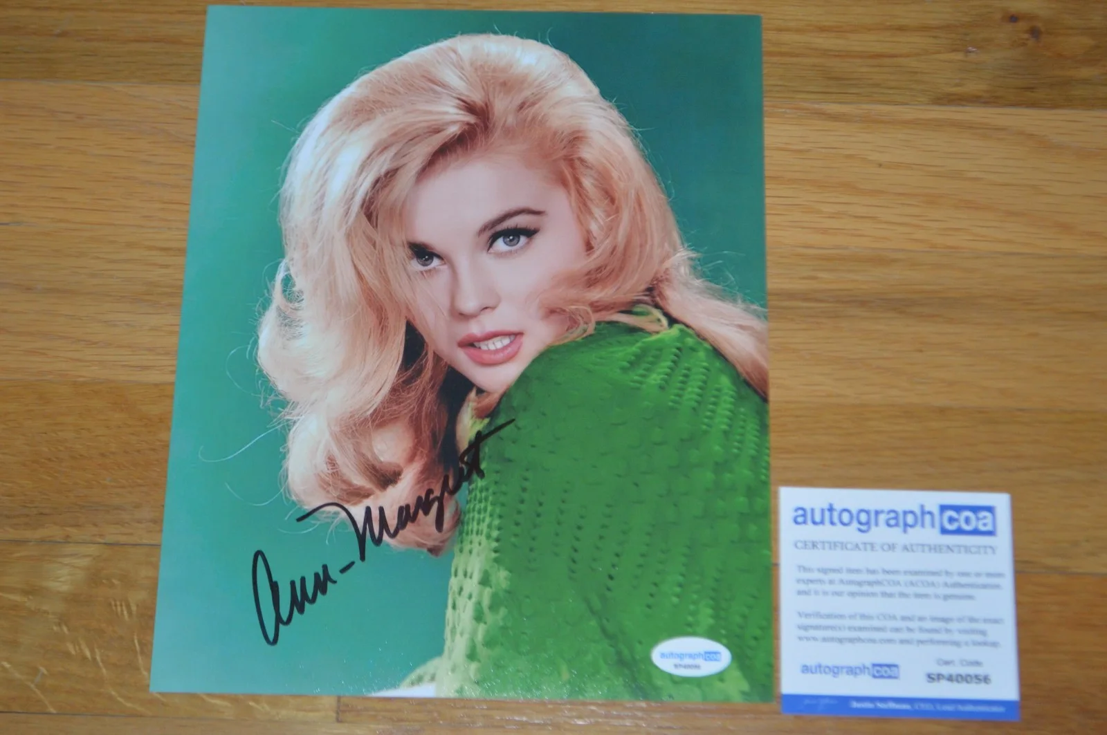 Ann-Margaret — Ann-Margaret Autographed 8x10 Vintage Color Photo with AUTOGRAPH COA