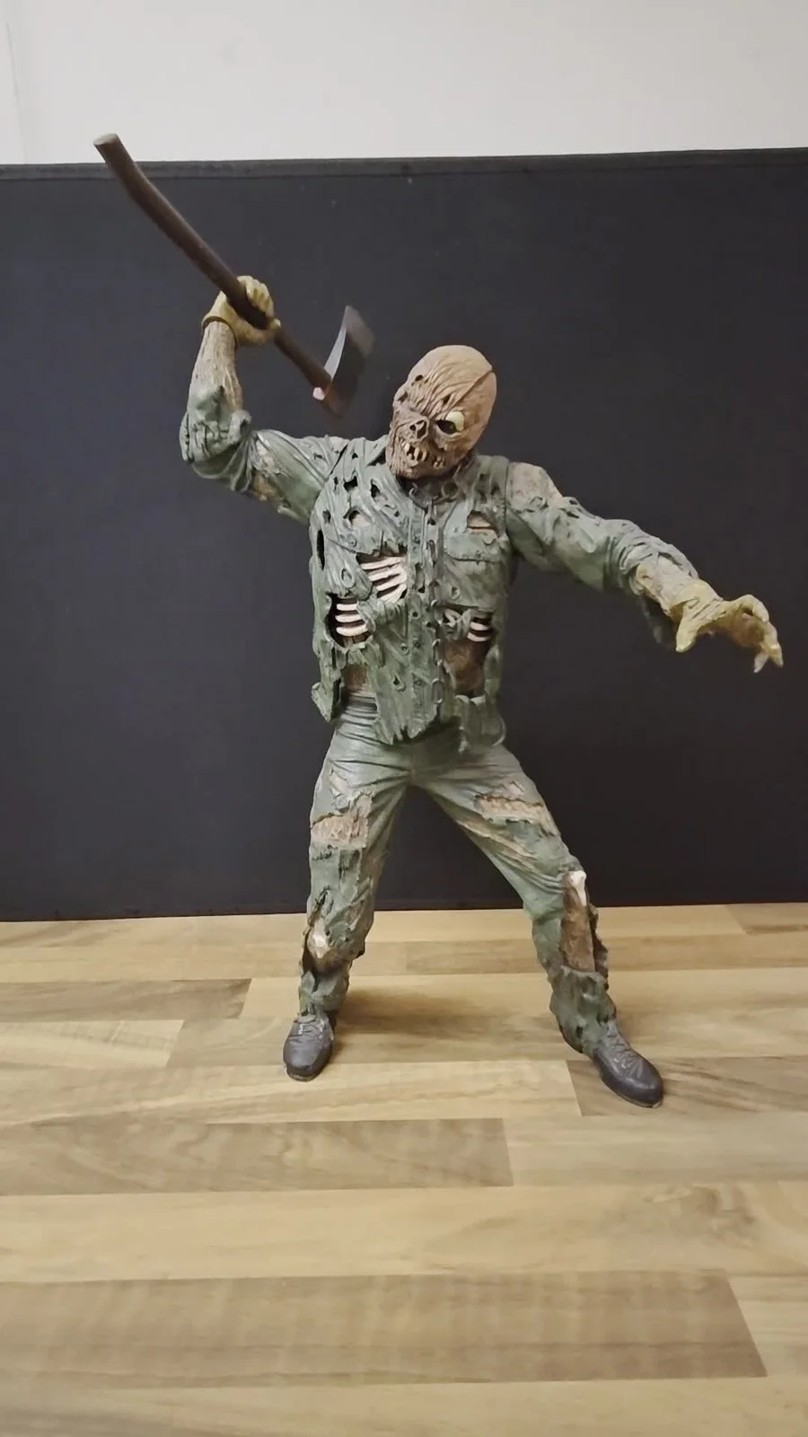 NECA Friday the 13th Part 7 Jason Voorhees 18" Action Figure - 1/4 Scale Loose, image 2