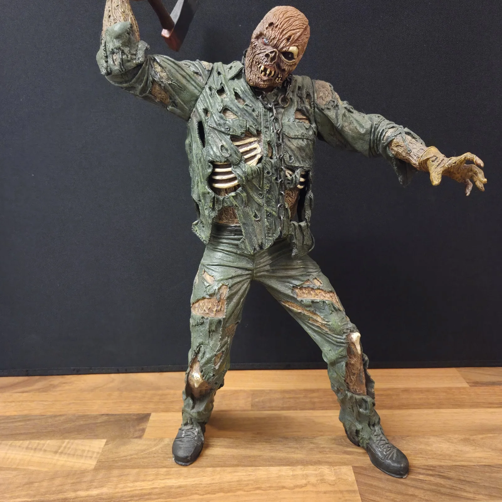 NECA Friday the 13th Part 7 Jason Voorhees 18" Action Figure - 1/4 Scale Loose, image 4