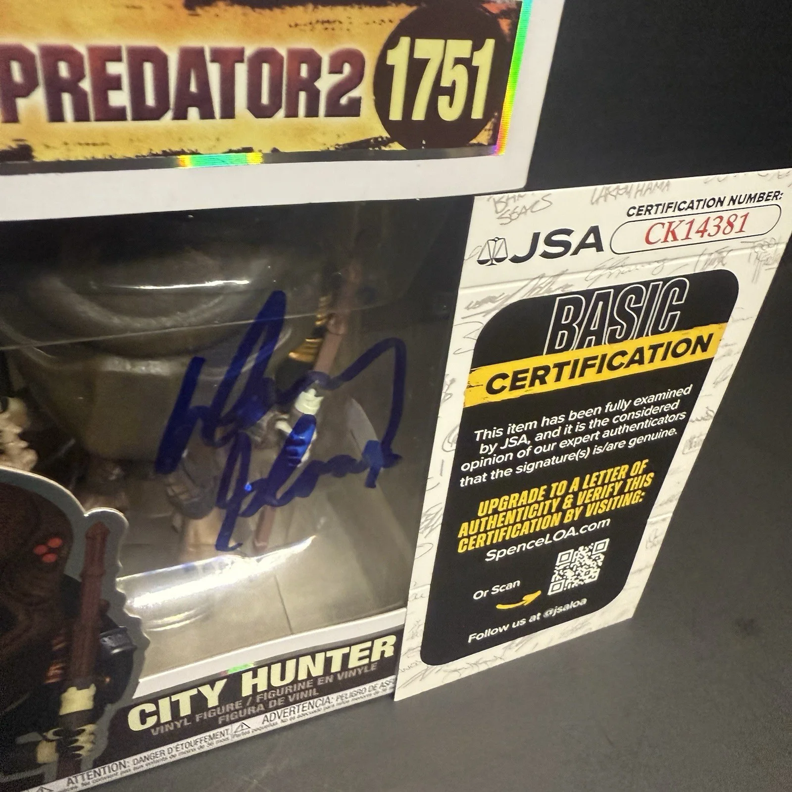 Danny Glover — Danny Glover Signed Funko Pop Autographed Predator 2 City Hunter Figure JSA COA, image 2