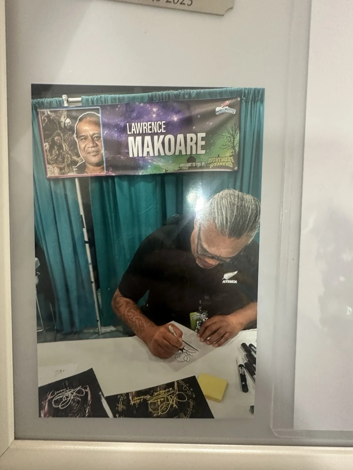 LAWRENCE MAKOARE — LAWRENCE MAKOARE Signed Lord of the Rings NAZGUL Photo shadowbox 12x15 4-charity, изображение 4