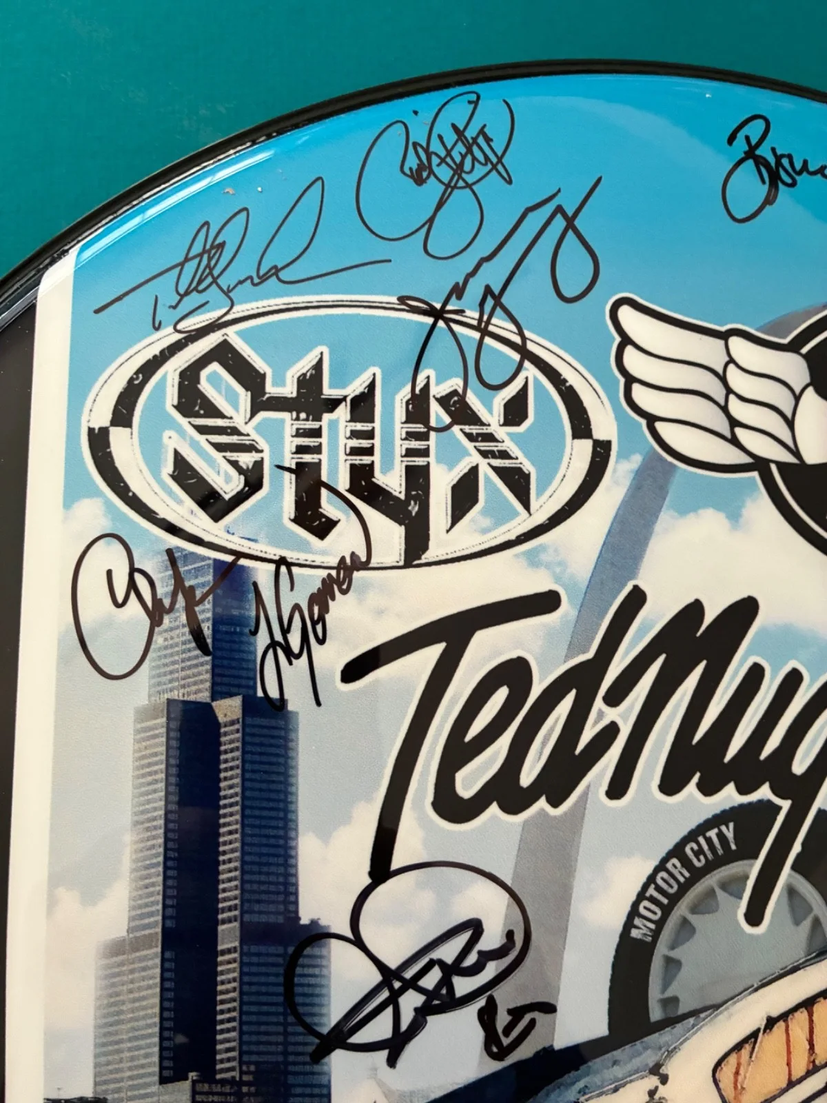 Rare 2013 Midwest Rock and Roll Express signed Drumhead Reo,Styx and Ted Nugent, изображение 2