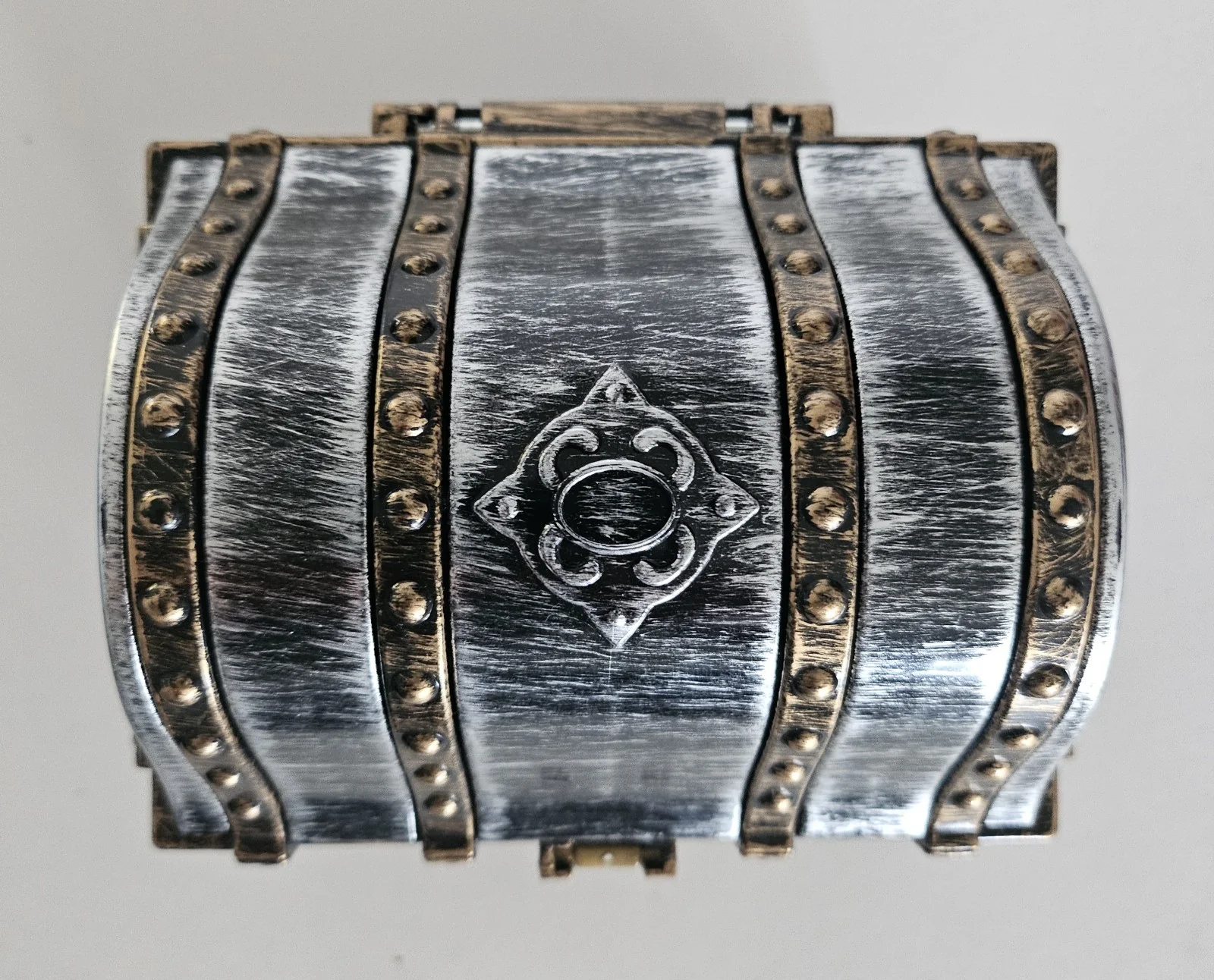 Sean Astin — Sean Astin Mikey Goonies Signed Gold Treasure Chest Replica With Coins WWOC COA, изображение 4