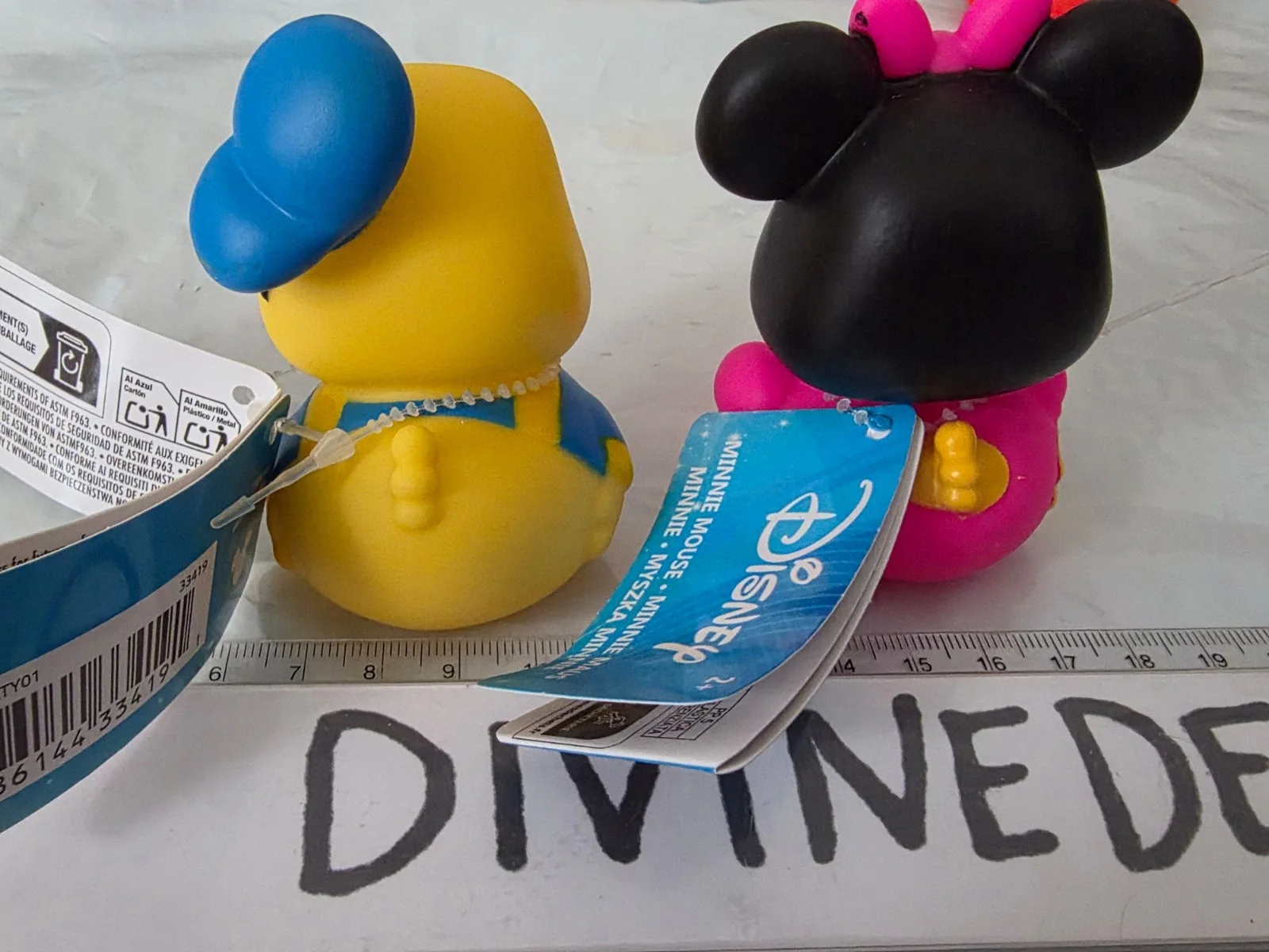Disney Rubber Ducks Duckalooz Minnie Mouse and Donald Duck NEW, изображение 2
