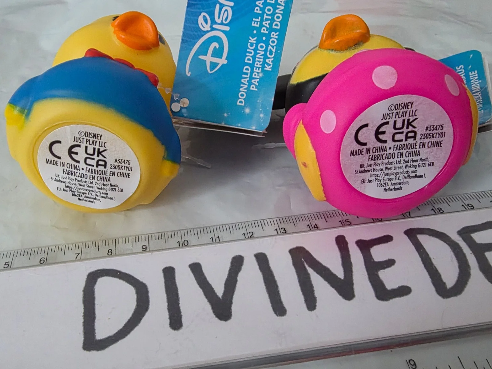 Disney Rubber Ducks Duckalooz Minnie Mouse and Donald Duck NEW, изображение 3