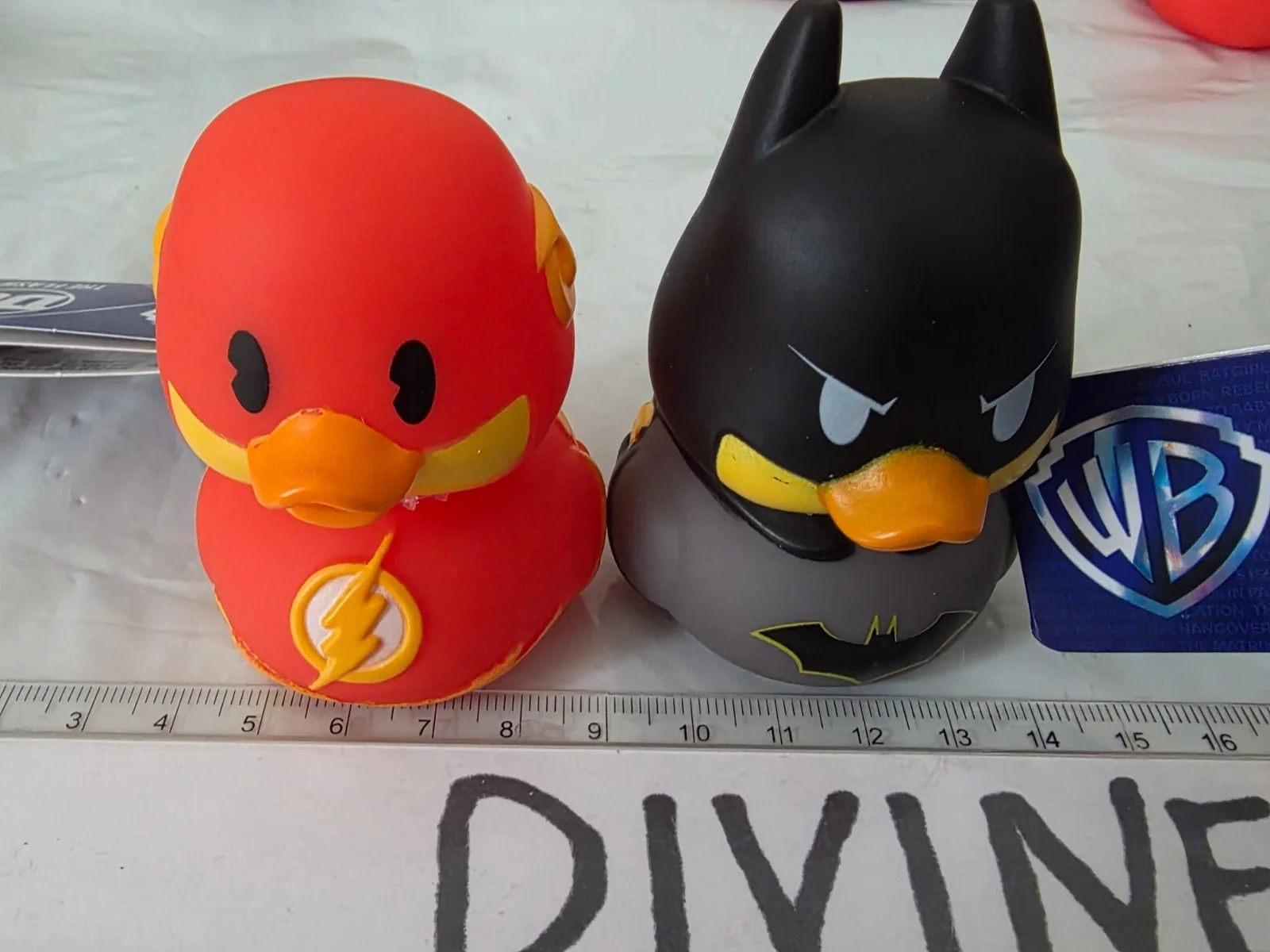 Warner Brother DC Rubber Ducks Duckalooz Flash and Batman NEW, image 3