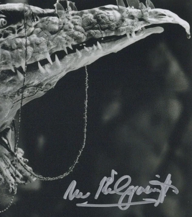 Michael Kilgarriff — Excellent! MICHAEL KILGARRIFF In "The Dark Crystal" Signed 8x10 B&W Photo W/COA, image 2
