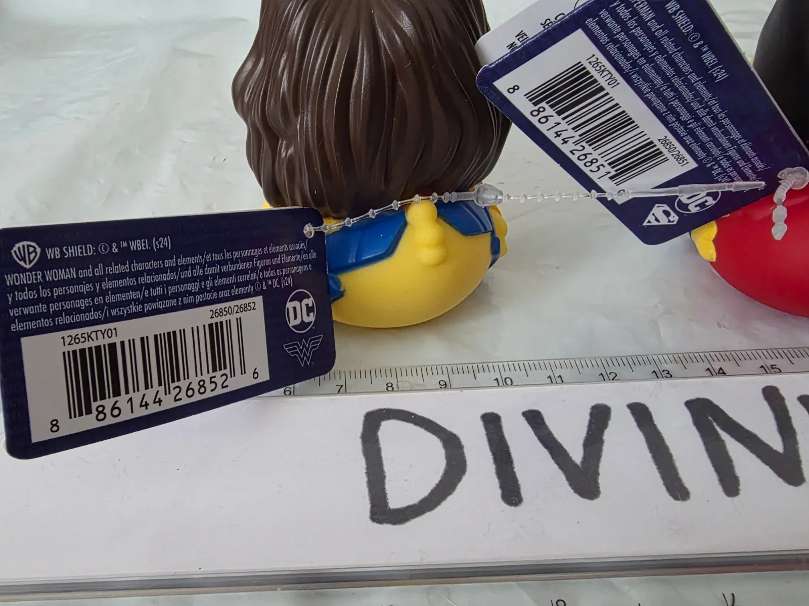 Warner Brother DC Rubber Ducks Duckalooz Superman and Wonder Woman NEW, изображение 2