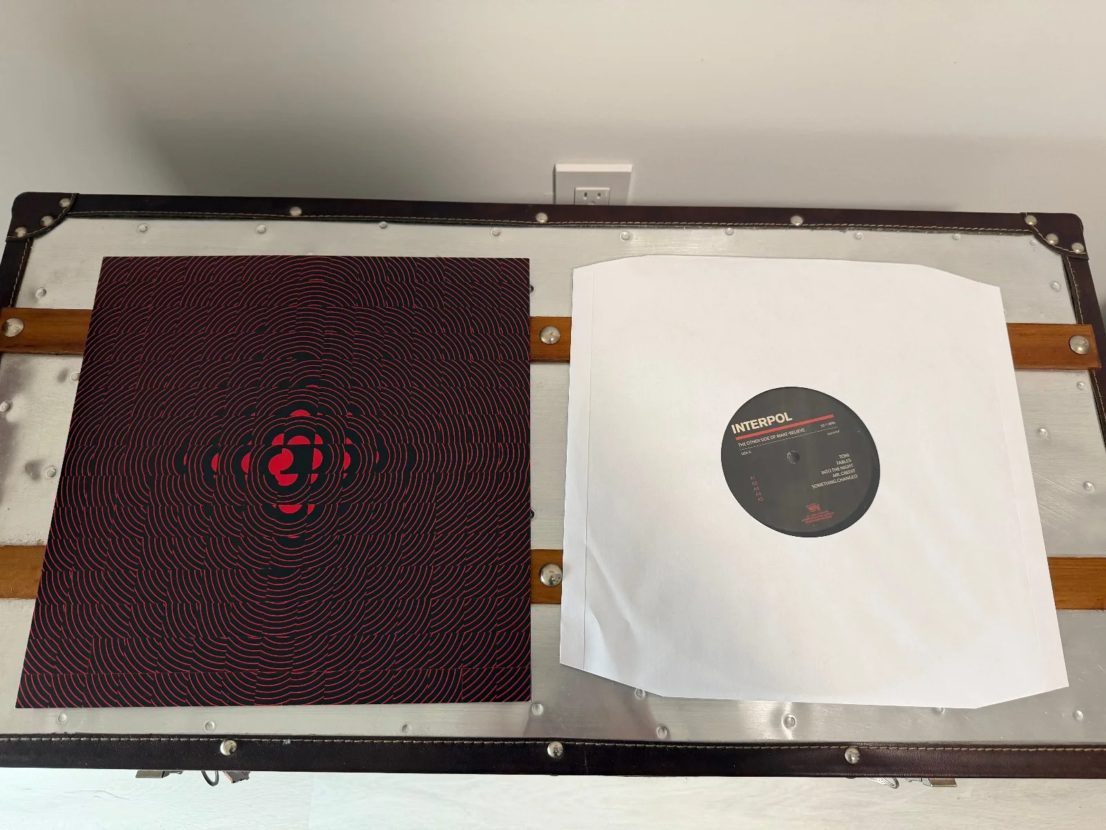 Interpol - The Other Side Of Make-Believe Signed Autograph Black Vinyl Rare, изображение 4