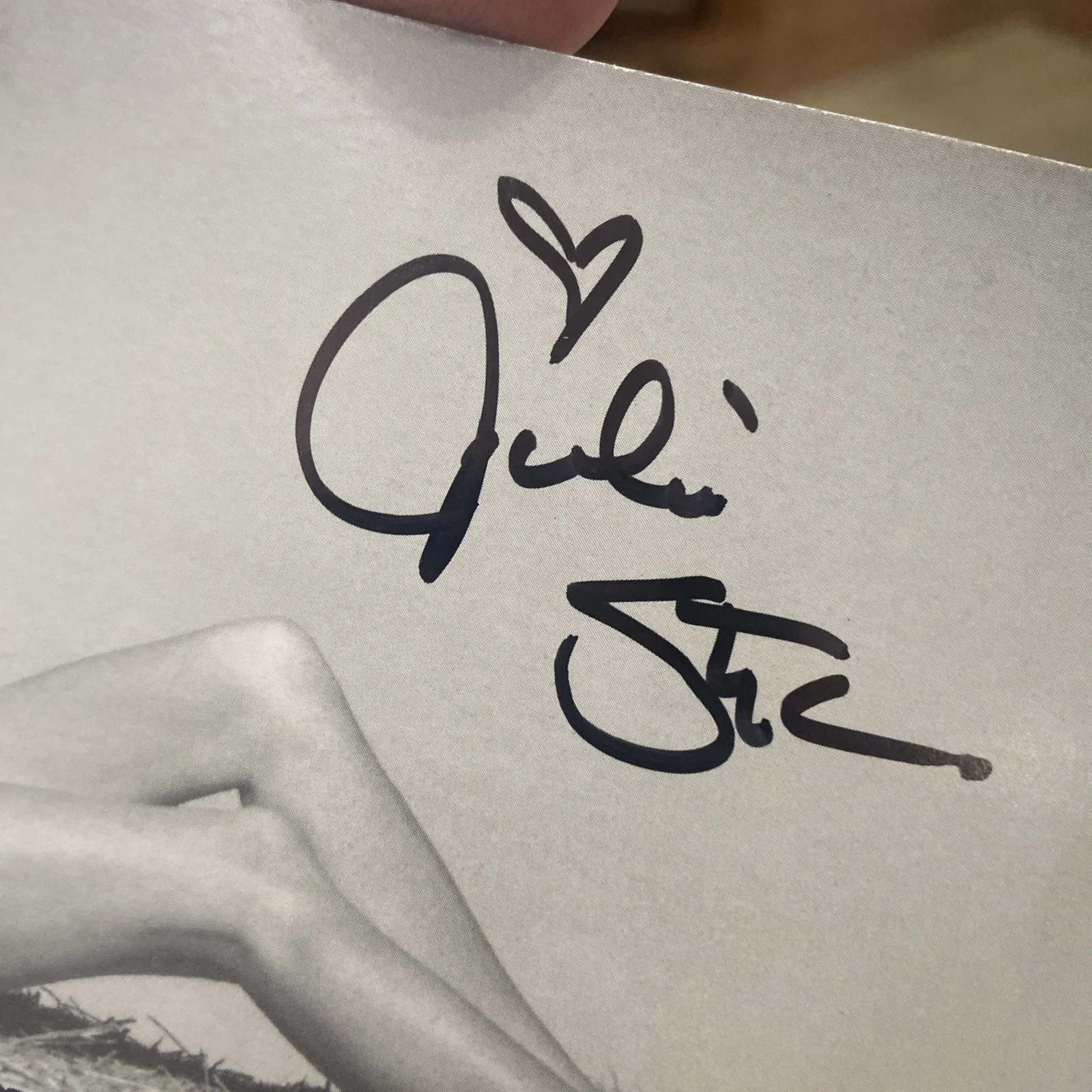 JULIE STRAIN — JULIE STRAIN Signed Promo 5x7 2 sided postcard Heavy Metal RIP autograph, изображение 2