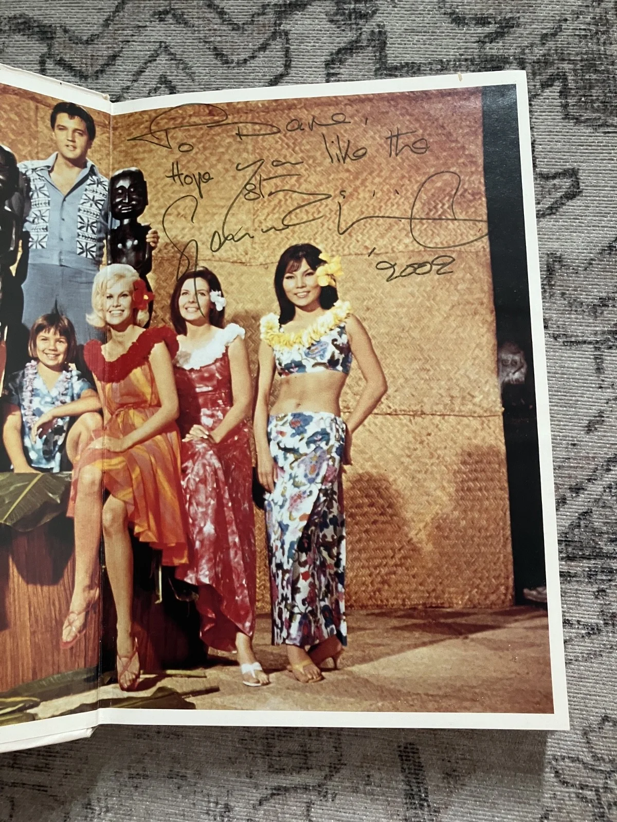 2000 book PARADISE, SUZANNA STYLE SIGNED BY SUZANNA LEIGH & TONY CURTIS Elvis, изображение 2