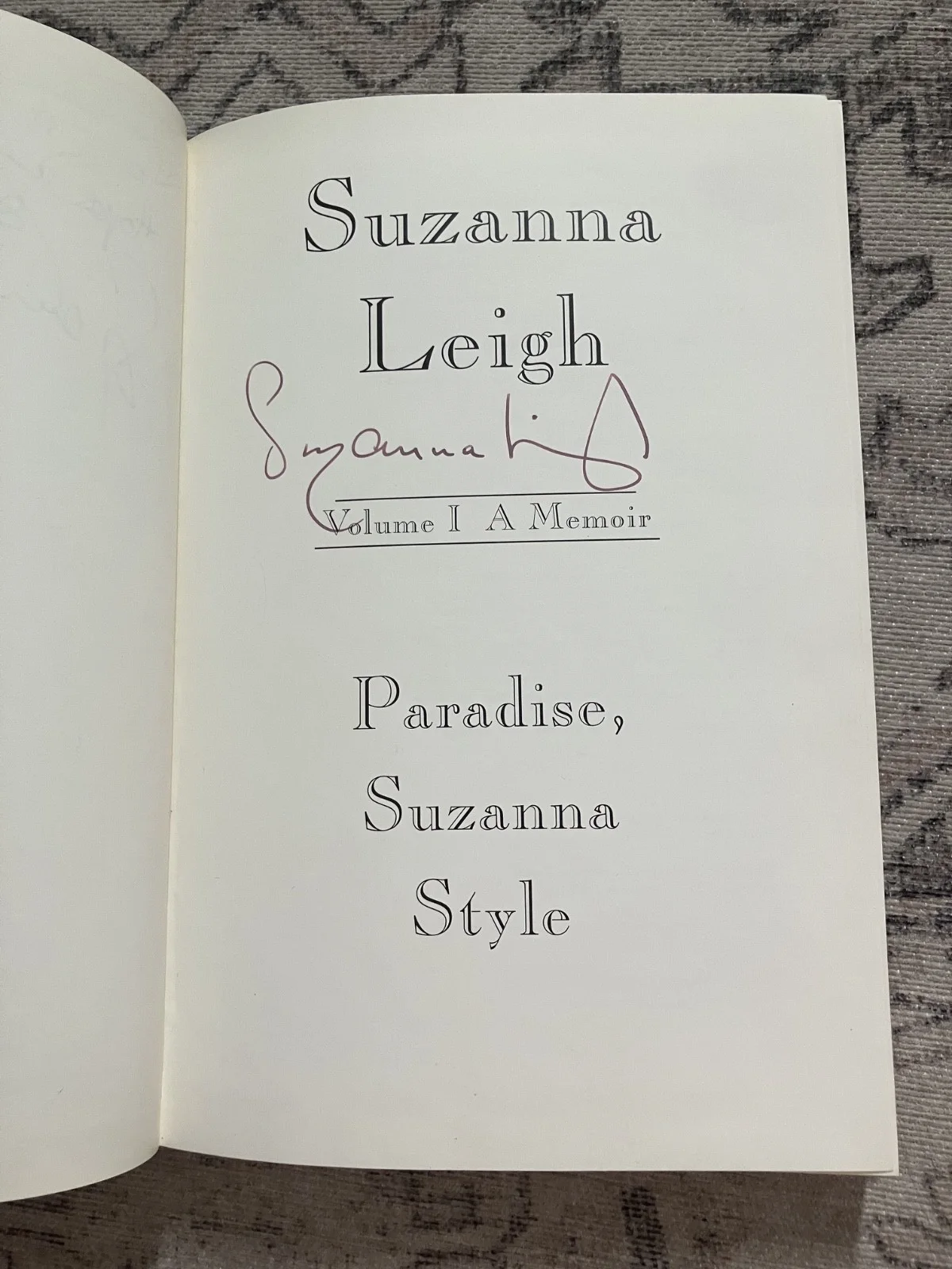 2000 book PARADISE, SUZANNA STYLE SIGNED BY SUZANNA LEIGH & TONY CURTIS Elvis, изображение 3