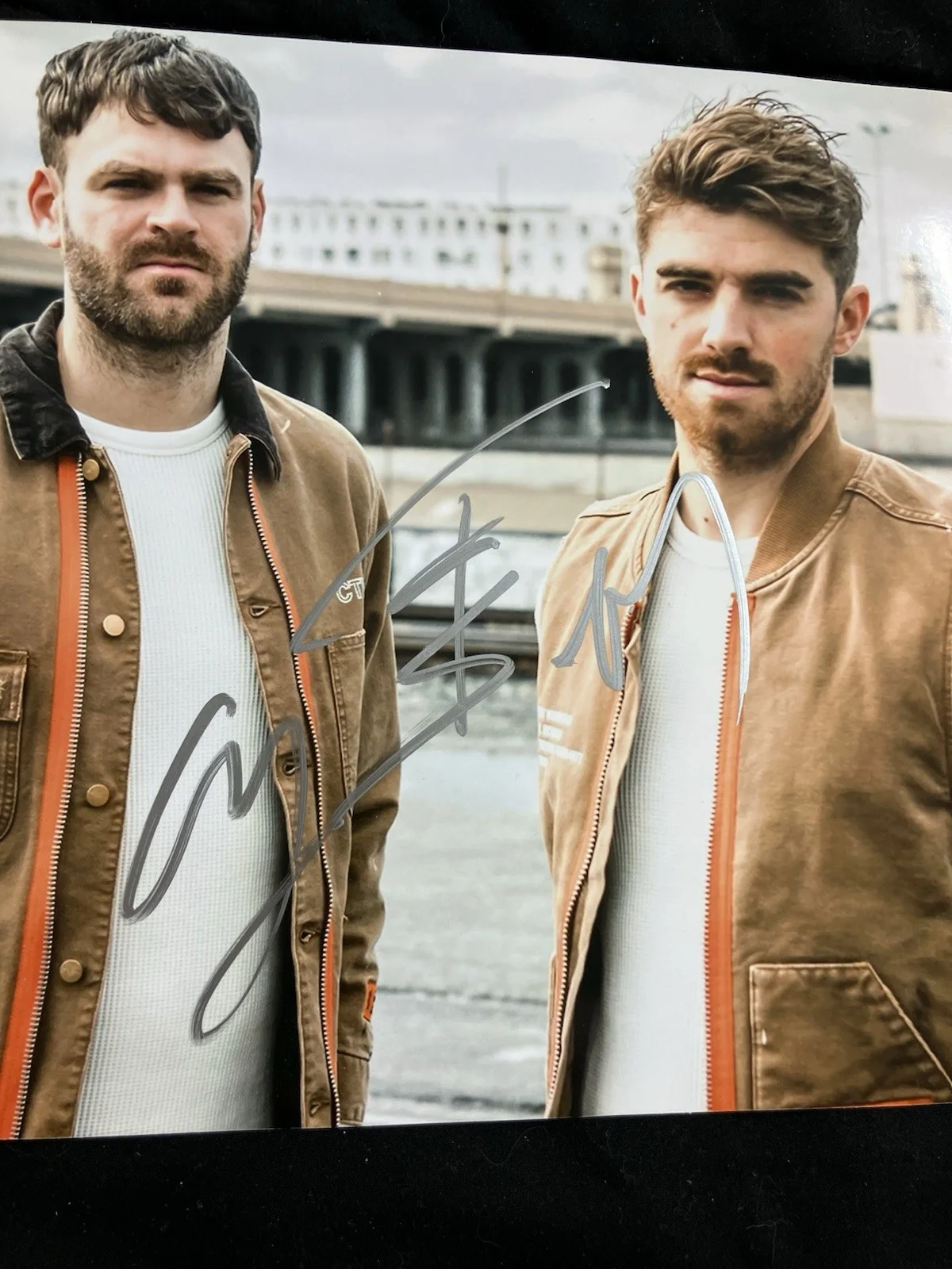 THE CHAINSMOKERS AUTHENTIC AUTOGRAPHED 8 X 10 PHOTOGRAPH!, image 2
