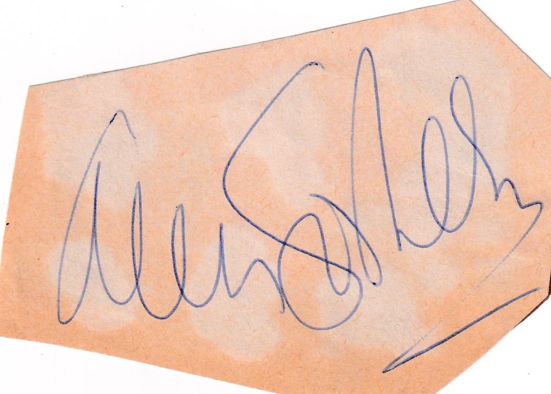 ANN SOTHERN — ANN SOTHERN . Autograph . Hand signed . 2-3 Inch . Good condition .