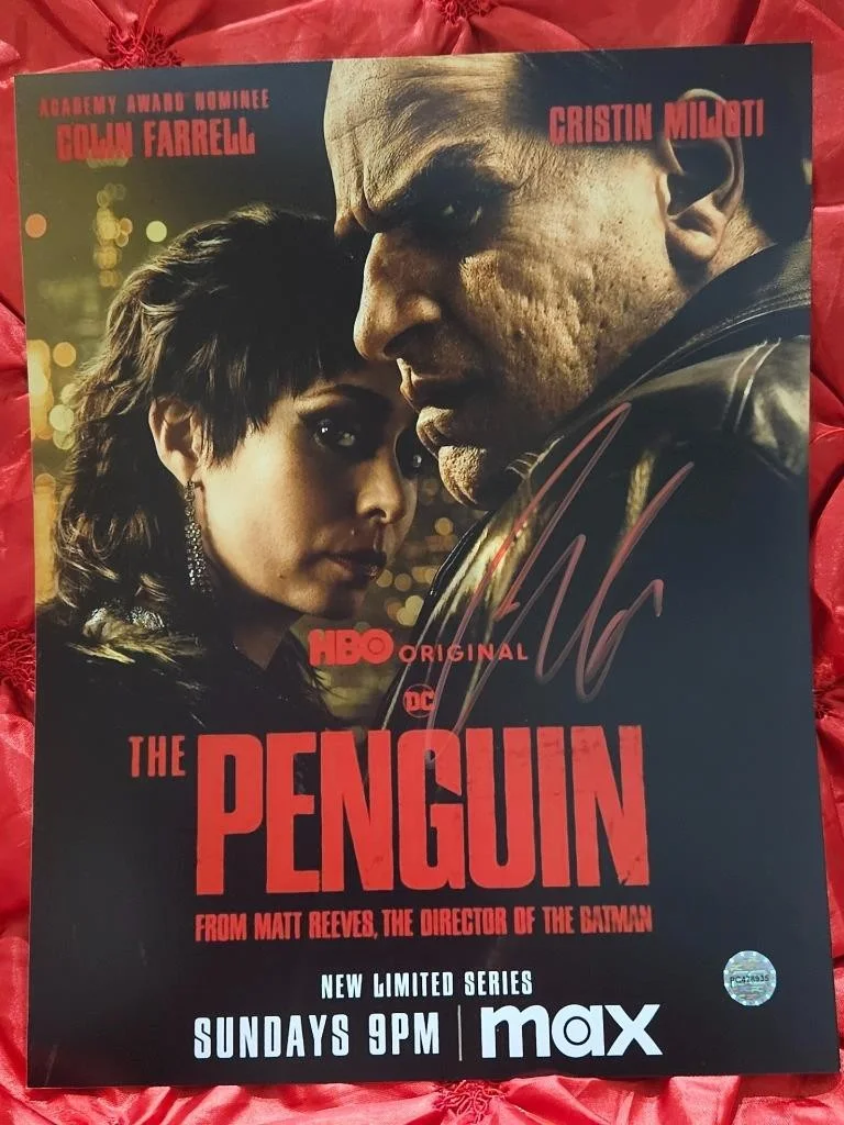 COLIN FARRELL — COLIN FARRELL CRISTIN MILIOTI DUAL SIGNED AUTOGRAPHED 8X10 PHOTO THE PENGUIN COA