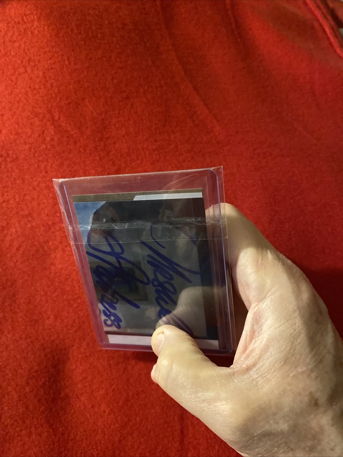James Bond Autograph- Ursula Andress “Dr. No” W/ Collector Card., изображение 5