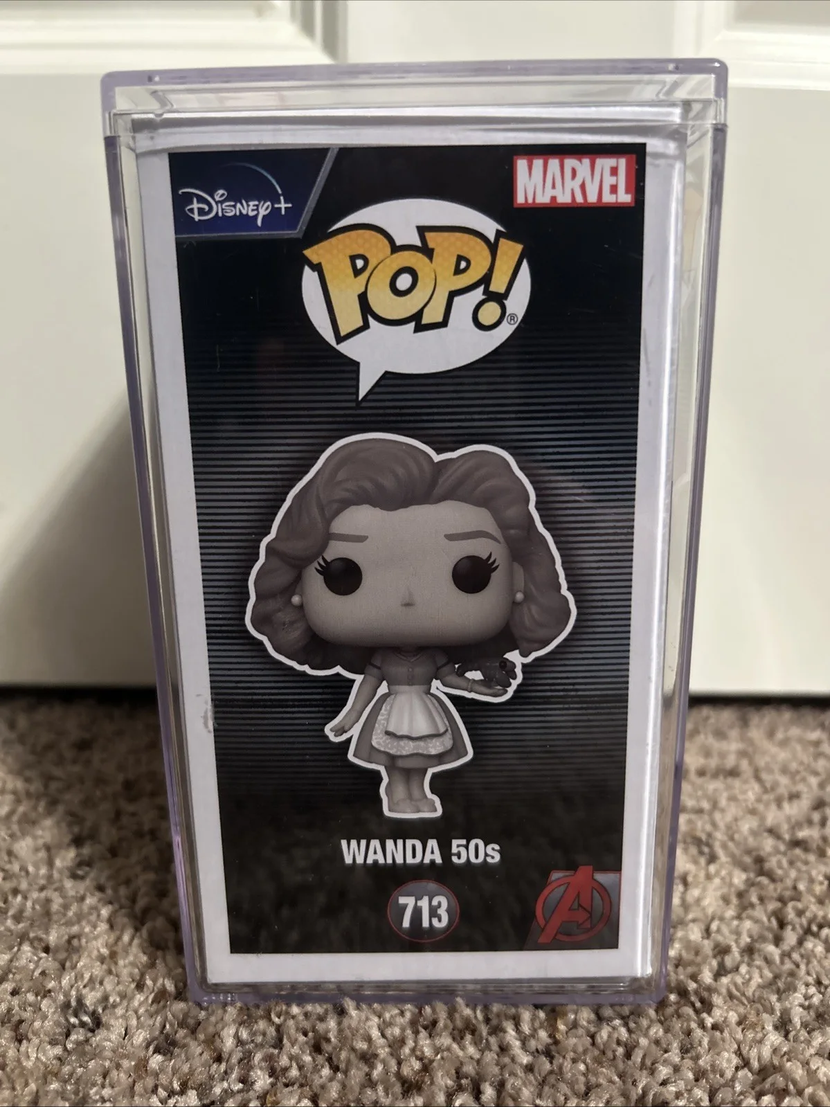 ELIZABETH OLSEN — ELIZABETH OLSEN SIGNED AUTOGRAPH FUNKO POP 713 WANDAVISION JSA COA, изображение 4