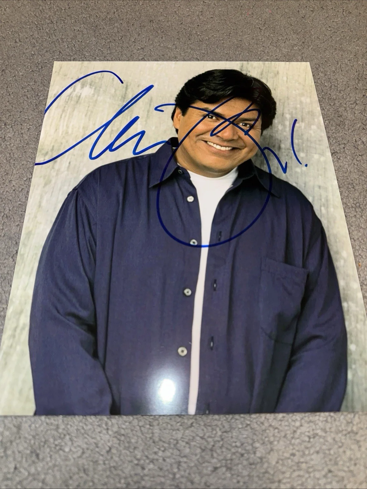 George Lopez AUTOGRAPH SIGNED 8x10 Photo, image 2
