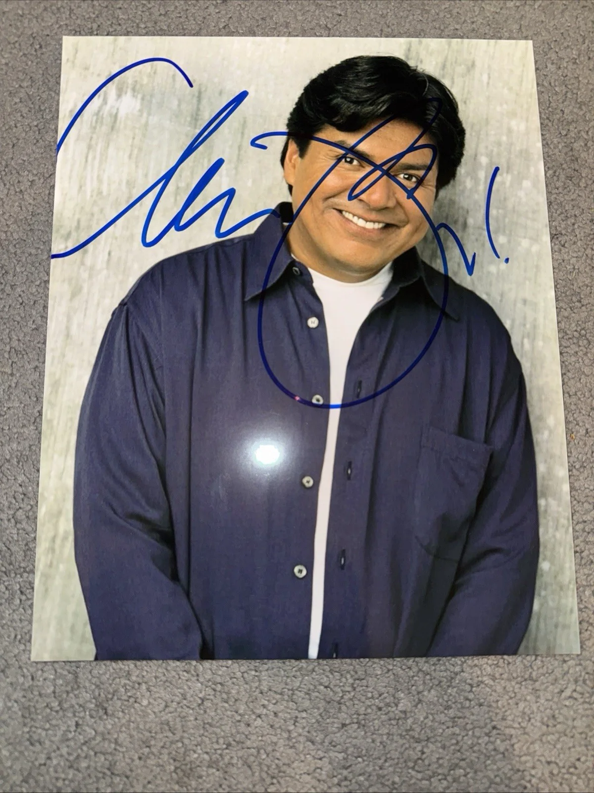 George Lopez AUTOGRAPH SIGNED 8x10 Photo, image 3