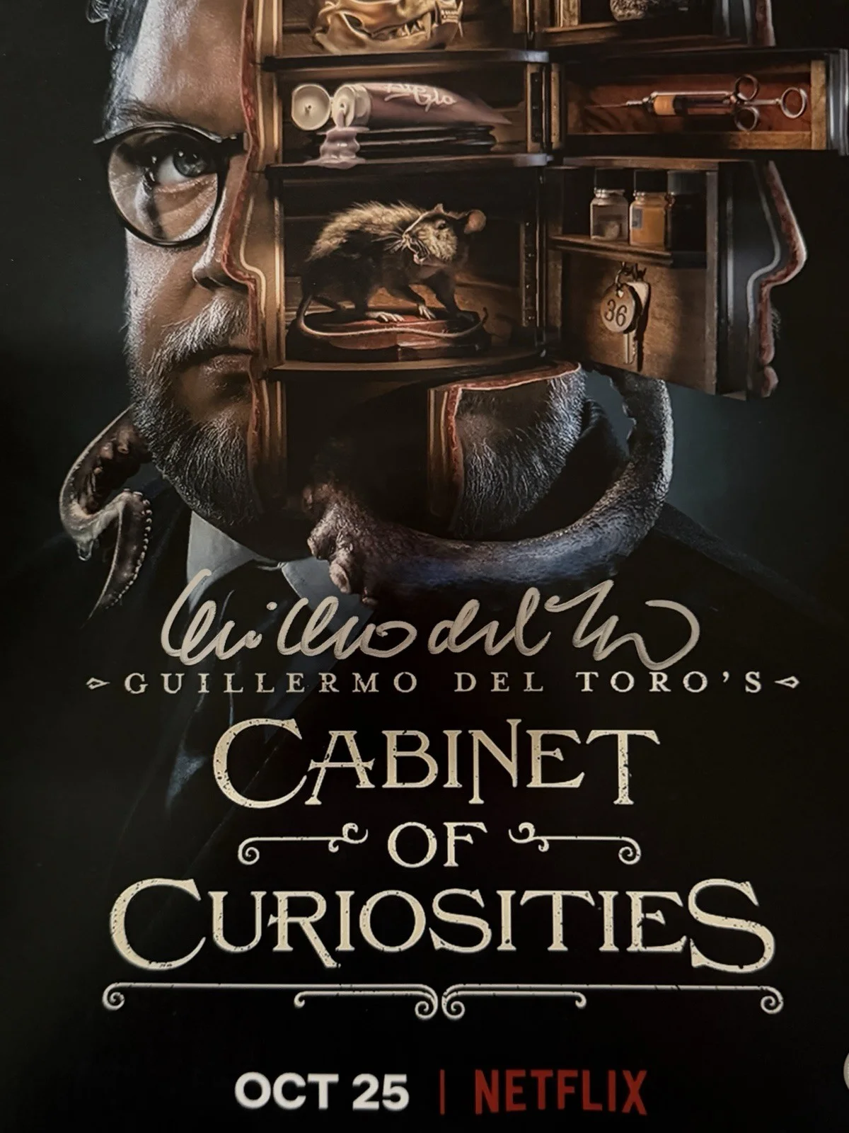 Guillermo Del Toro — GUILLERMO DEL TORO SIGNED AUTOGRAPH 11x14 CABINET OF CURIOSITIES BAS BV18144, изображение 2