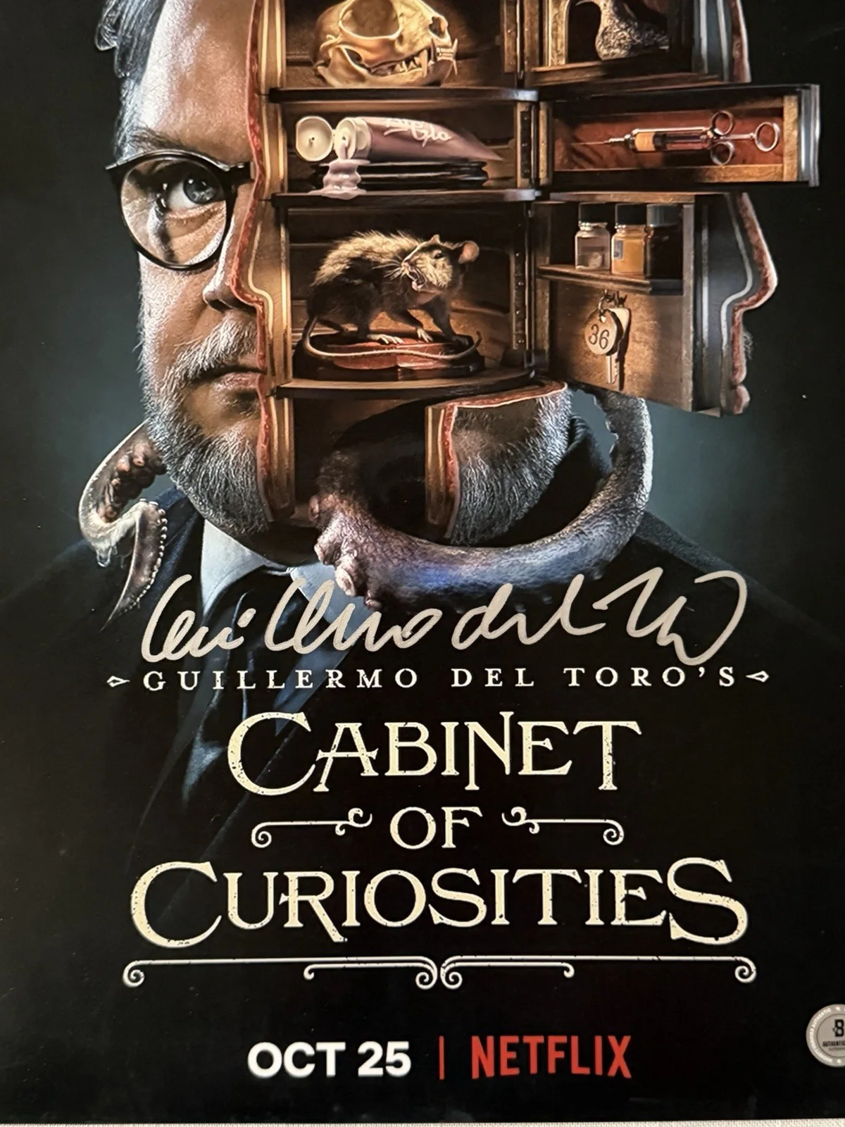 Guillermo Del Toro — GUILLERMO DEL TORO SIGNED AUTOGRAPH 11x14 CABINET OF CURIOSITIES BAS BV18145, image 2