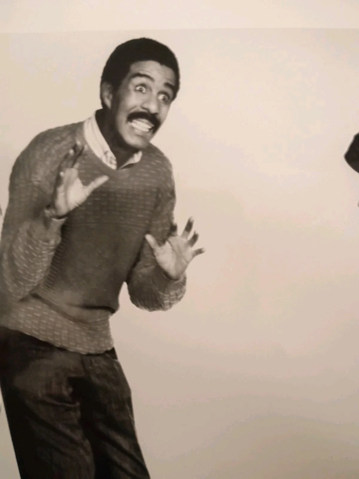 Richard Pryor — RICHARD PRYOR Signed 8x10 Movie Still Photo..COMEDY & MOVIE LEGEND..(d.2005) COA, изображение 2