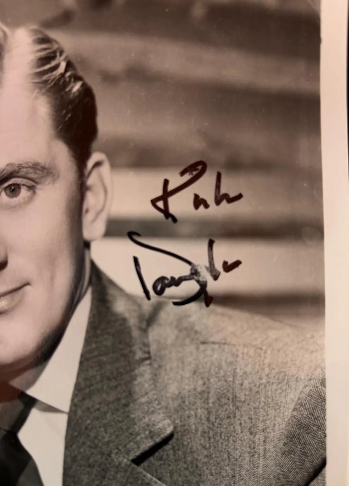 Kirk Douglas — KIRK DOUGLAS SIGNED AUTOGRAPHED 8X10 PHOTO SPARTACUS ACE IN THE HOLE PSA COA B, image 2