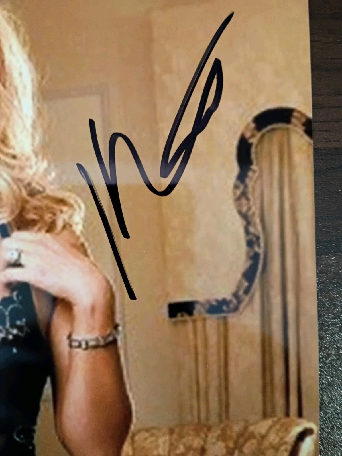 Kaley Cuoco — Kaley Cuoco Big Bang Theory Signed 8x10 COA W/ Matching Numbered Sticker, image 3
