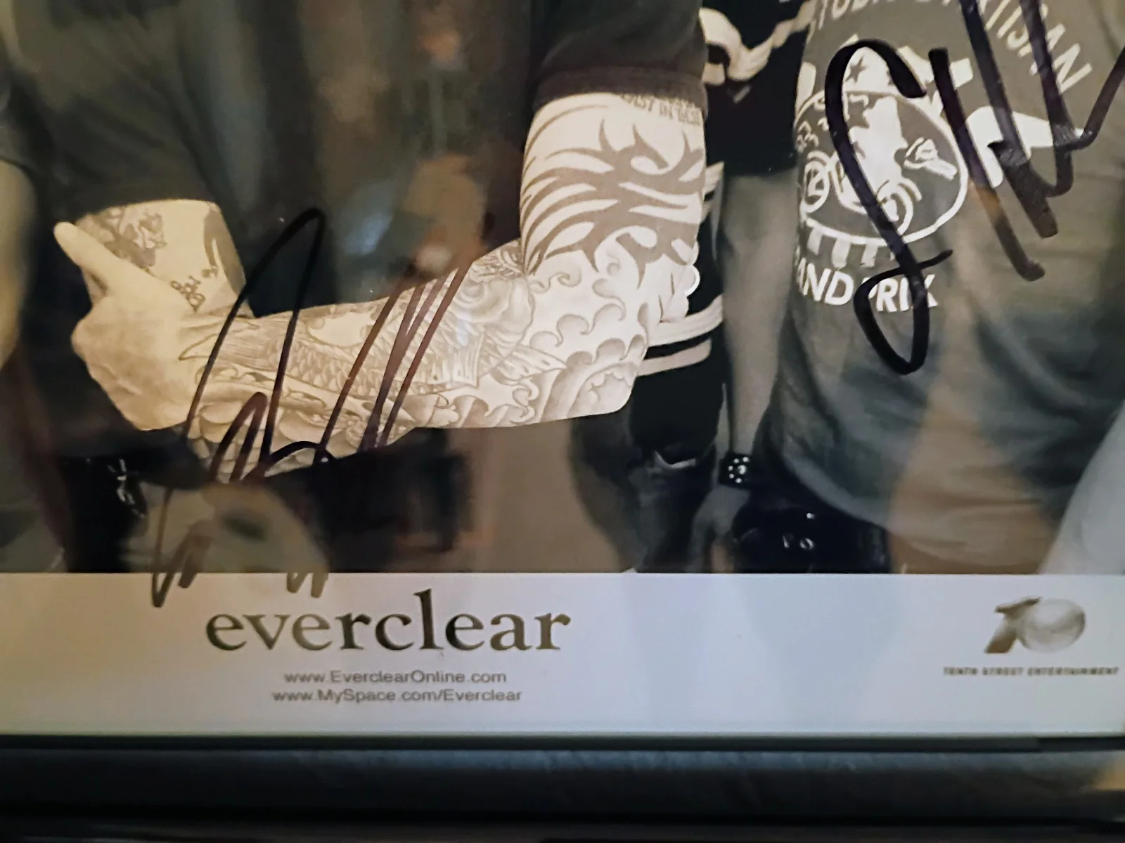 everclear Band Signed Photo.. Good Condition.Glossy Rock Music Punk Autograph, изображение 2