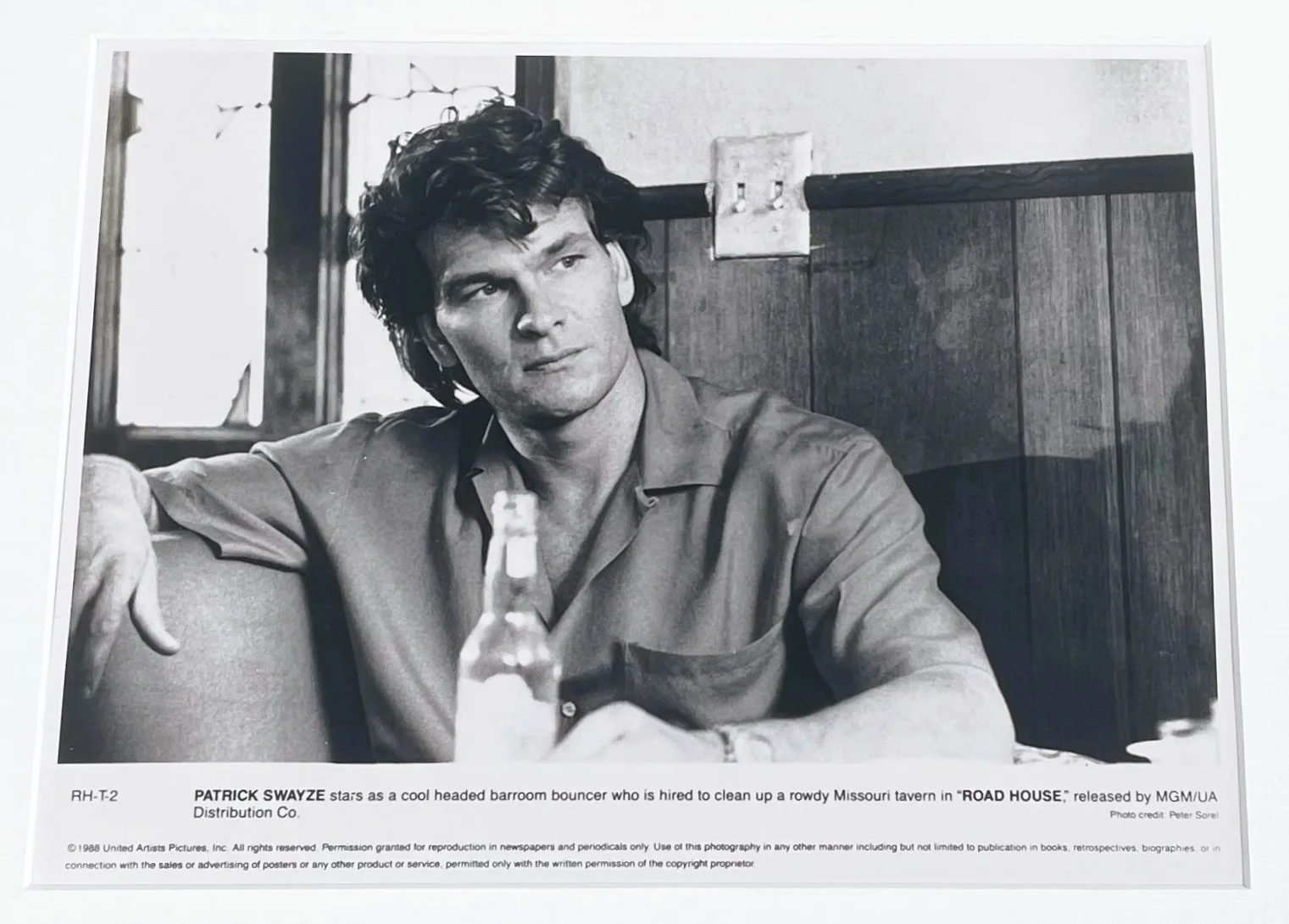 Roadhouse Patrick Swayze Photo Original Framed 8X10 Inch B&W Press Publicity Pho, image 3