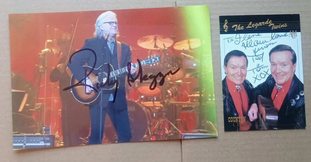 ESTATE SALE: Hand-Signed Autographed Lot LEANN RIMES/JEANNIE SEELY/RICKY SKAGGS+, изображение 3