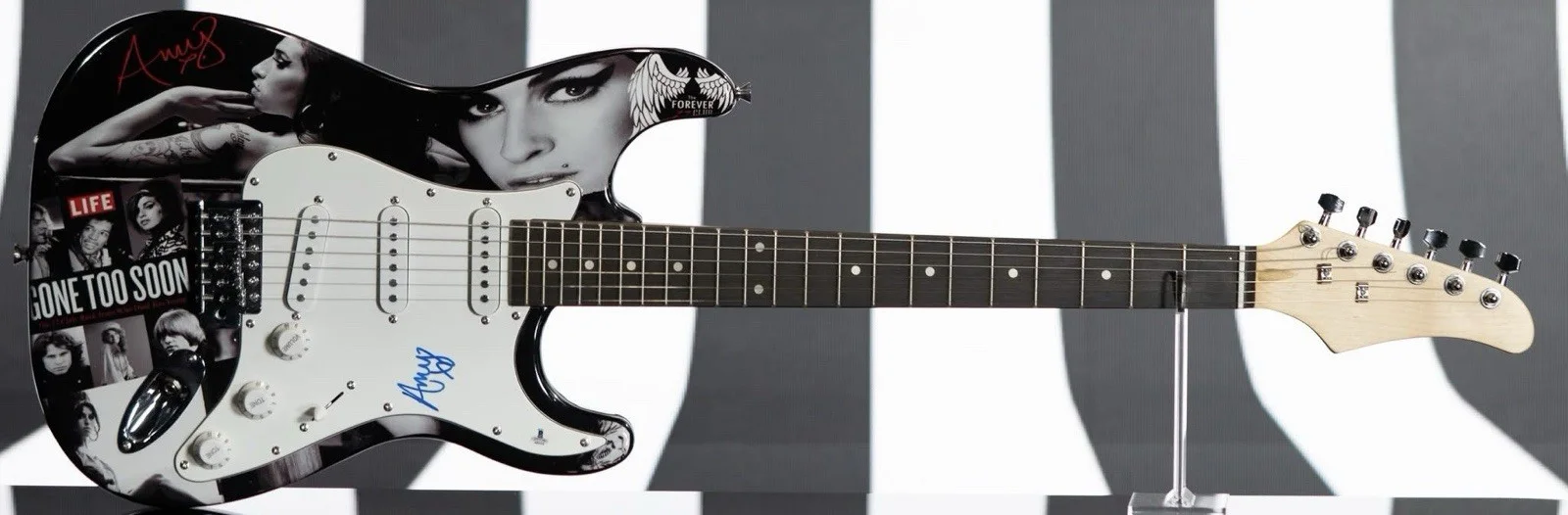 Amy Winehouse Signed Autograph ‘39 Inch Electric Guitar Beckett JSA LOA, изображение 2
