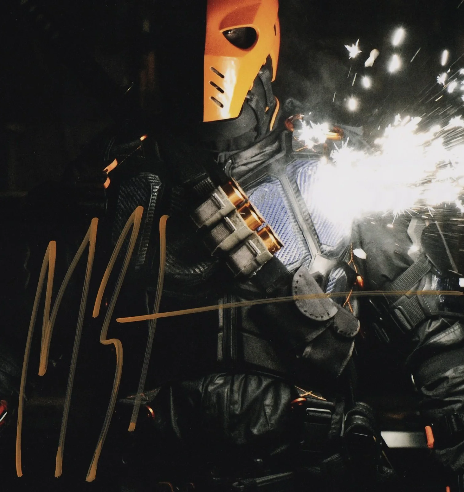 MANU BENNETT hand-signed ARROW 8x10 uacc rd coa STUNNING CLOSEUP OF DEATHSTROKE, изображение 2