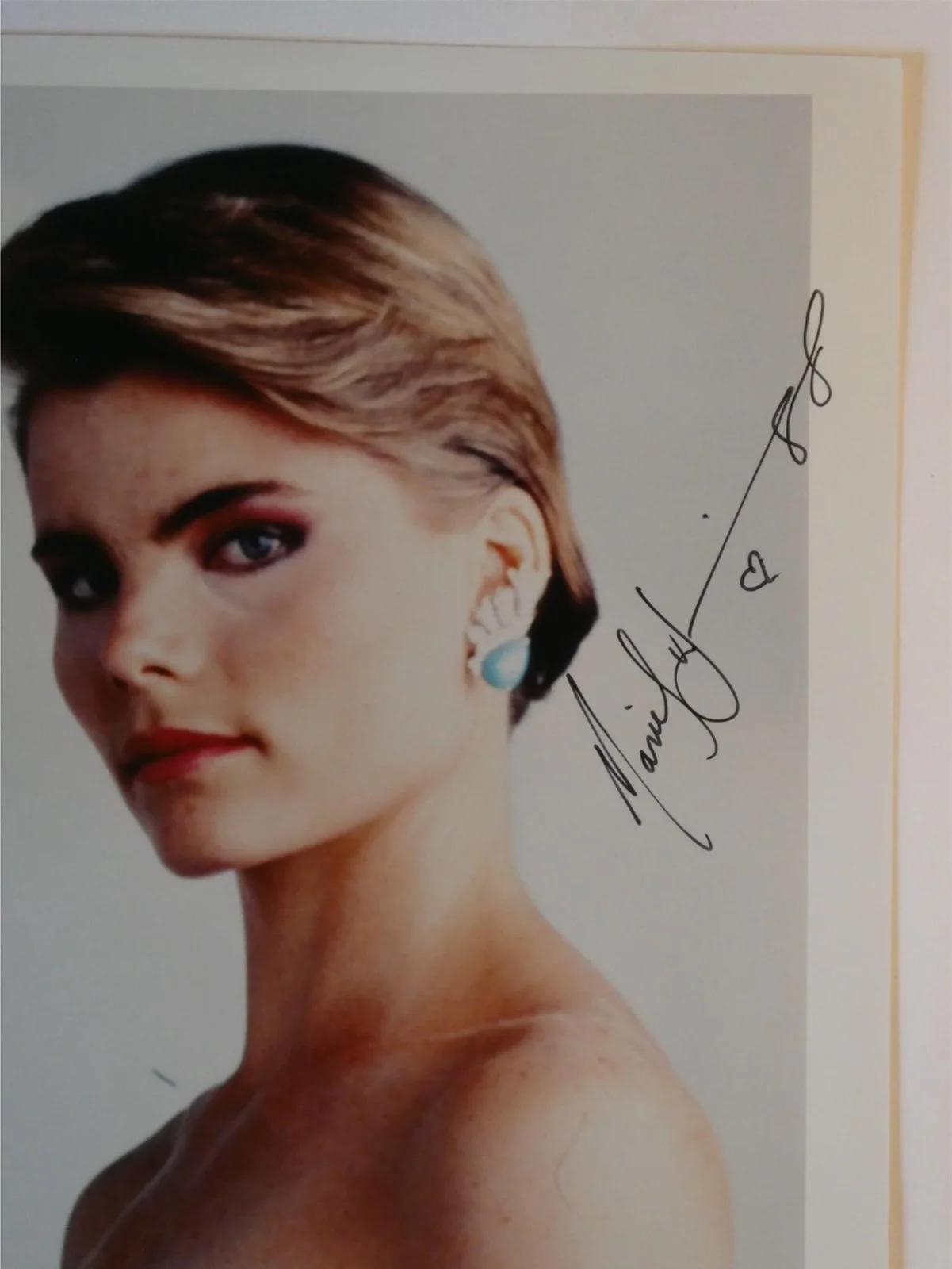 Mariel Hemingway — Mariel Hemingway Signed 8x10 Photo Autographed Lipstick, image 2