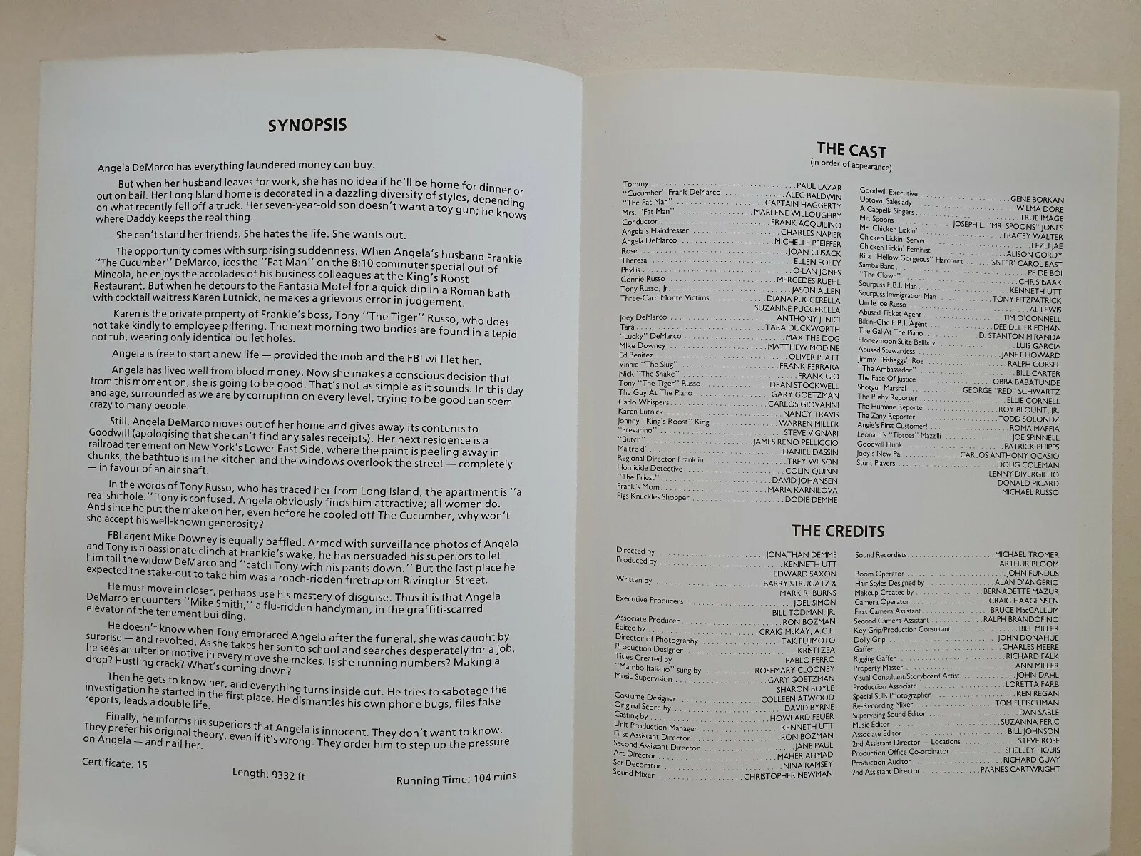 MARRIED TO THE MOB - VINTAGE PRESS AD SHEET & SYNOPSIS BOOKLET MICHELLE PFEIFFER, изображение 3
