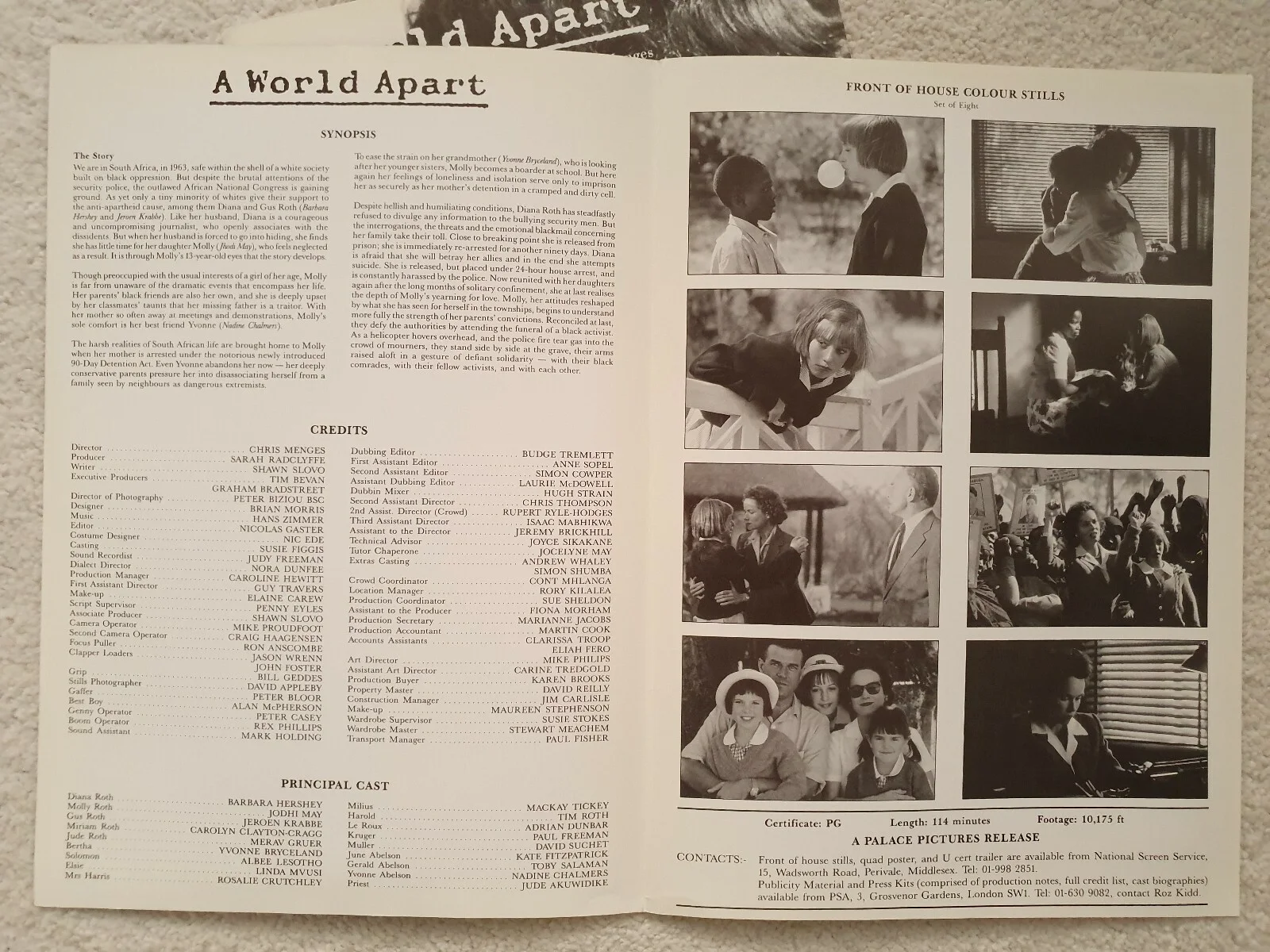 A WORLD APART - TWO ORIGINAL 1988 UK PRESSBOOKS - BARBRA HERSHEY, JODHI NAY, изображение 2