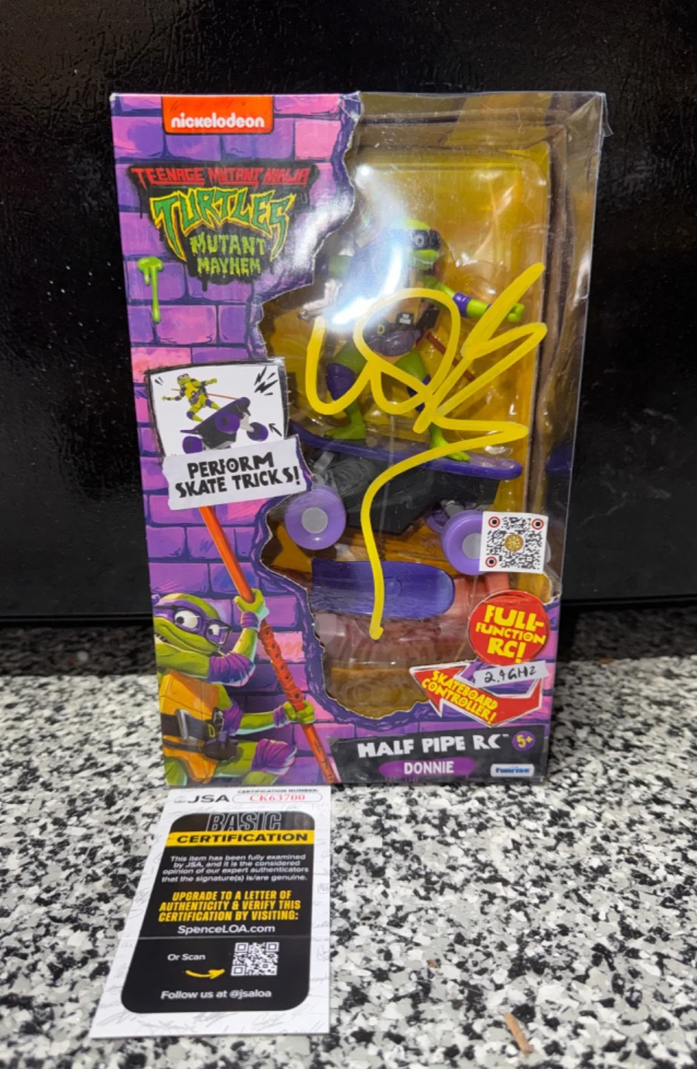 Vanilla Ice — VANILLA ICE signed autographed TMNT DONNIE Toy w/ COA JSA CK63700