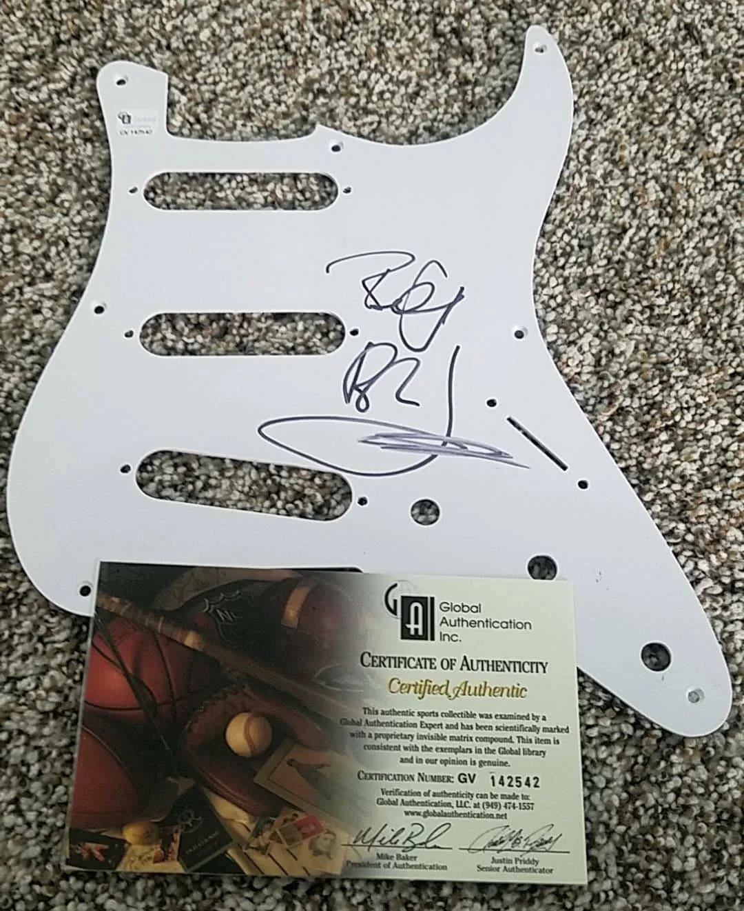 BILLY BOB THORNTON Autographed Signed Strat Style Pickguard Pick Guard GAI COA, image 2