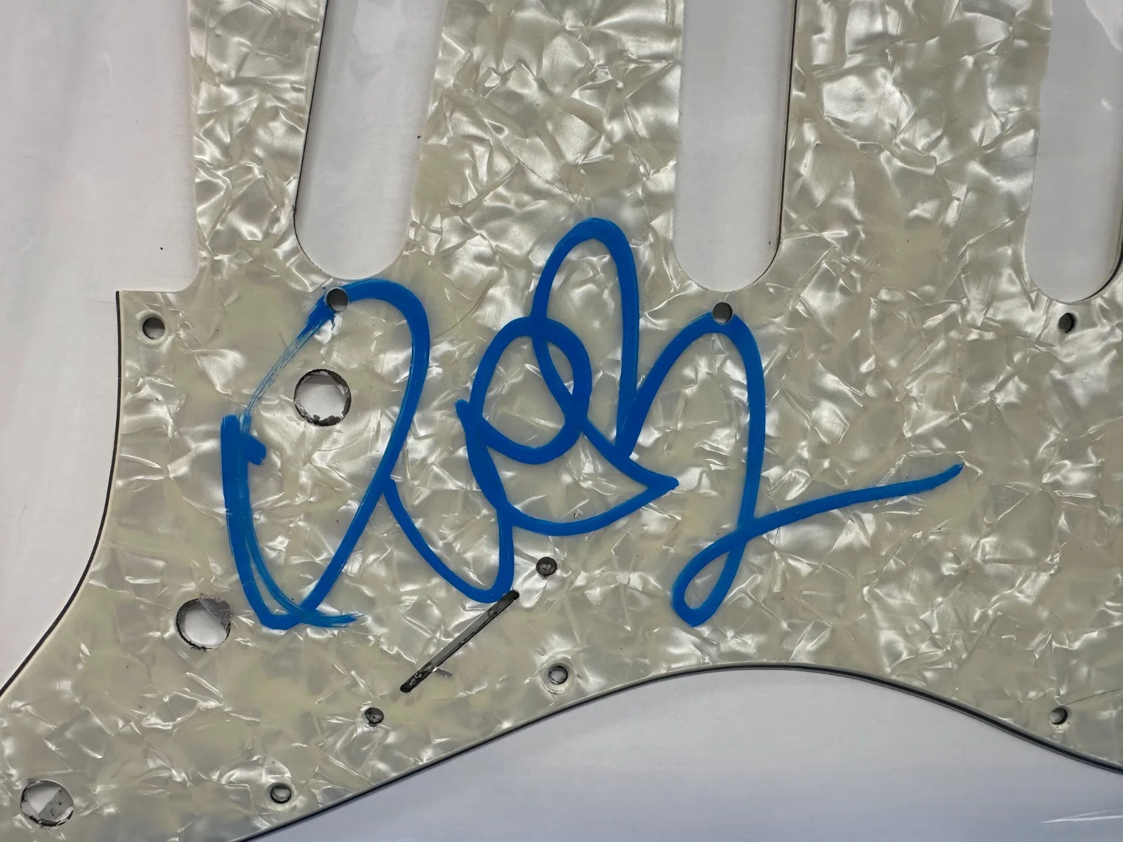VANILLA ICE RAPPER SIGNED AUTOGRAPHED STRAT GUITAR PICK GUARD-BECKETT BAS COA, image 2