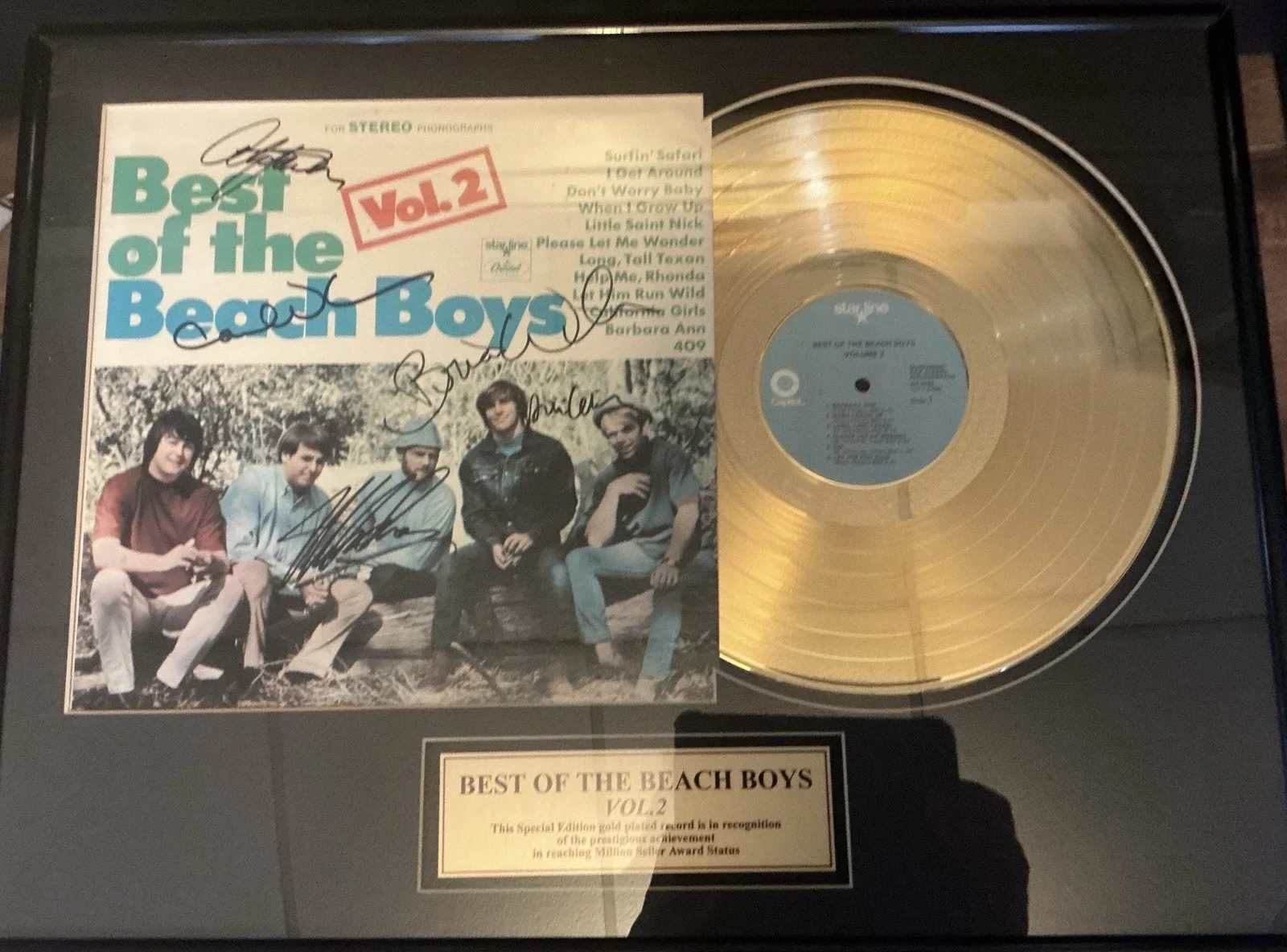 BEACH BOYS Gold Record LP, Real Autographs,COA,Framed-Brian,Dennis,Carl,Mike,Al, изображение 2