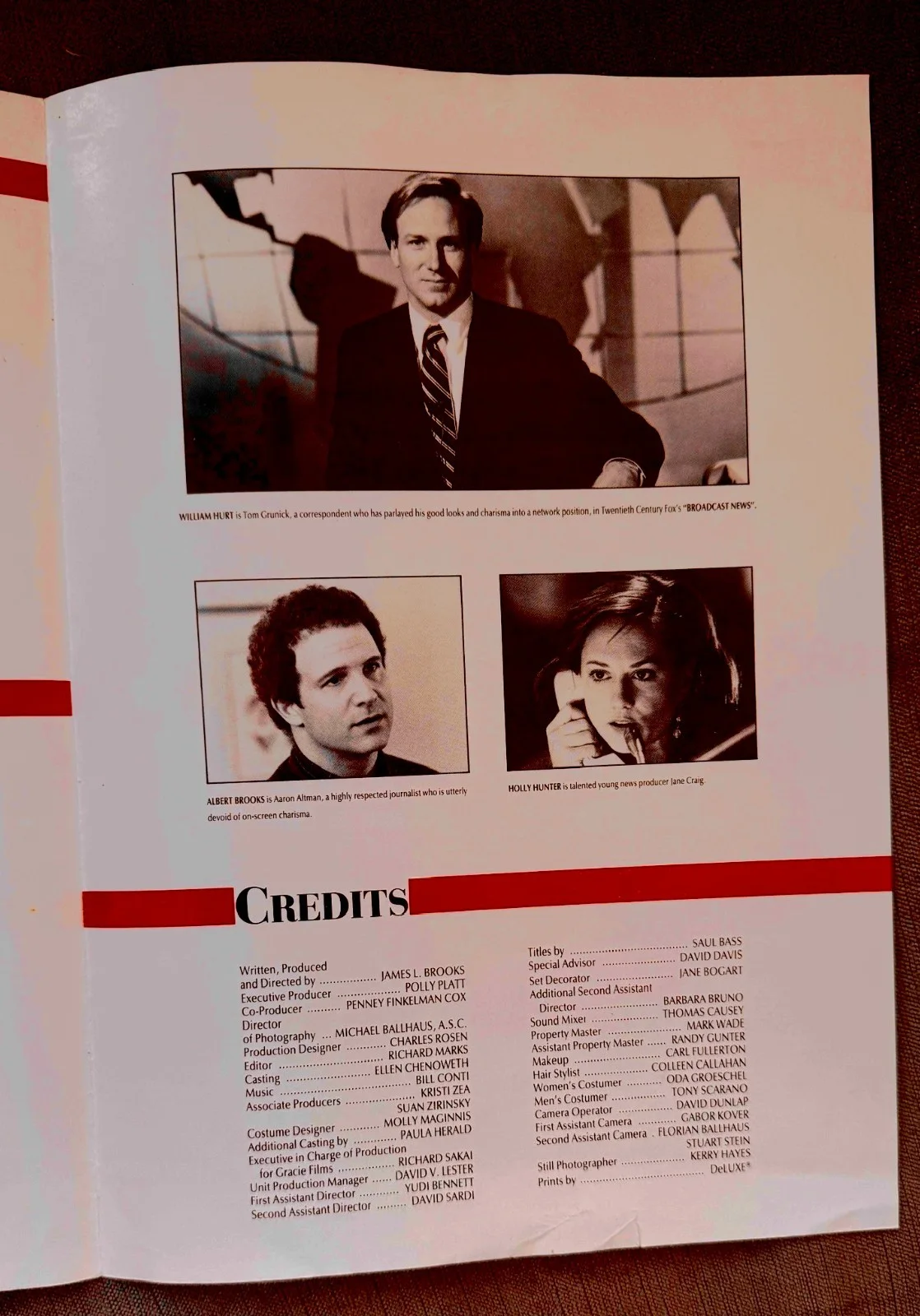 BROADCAST NEWS 1987 albert brooks/william hurt ORIGINAL PRESS BOOK BROCHURE, изображение 4
