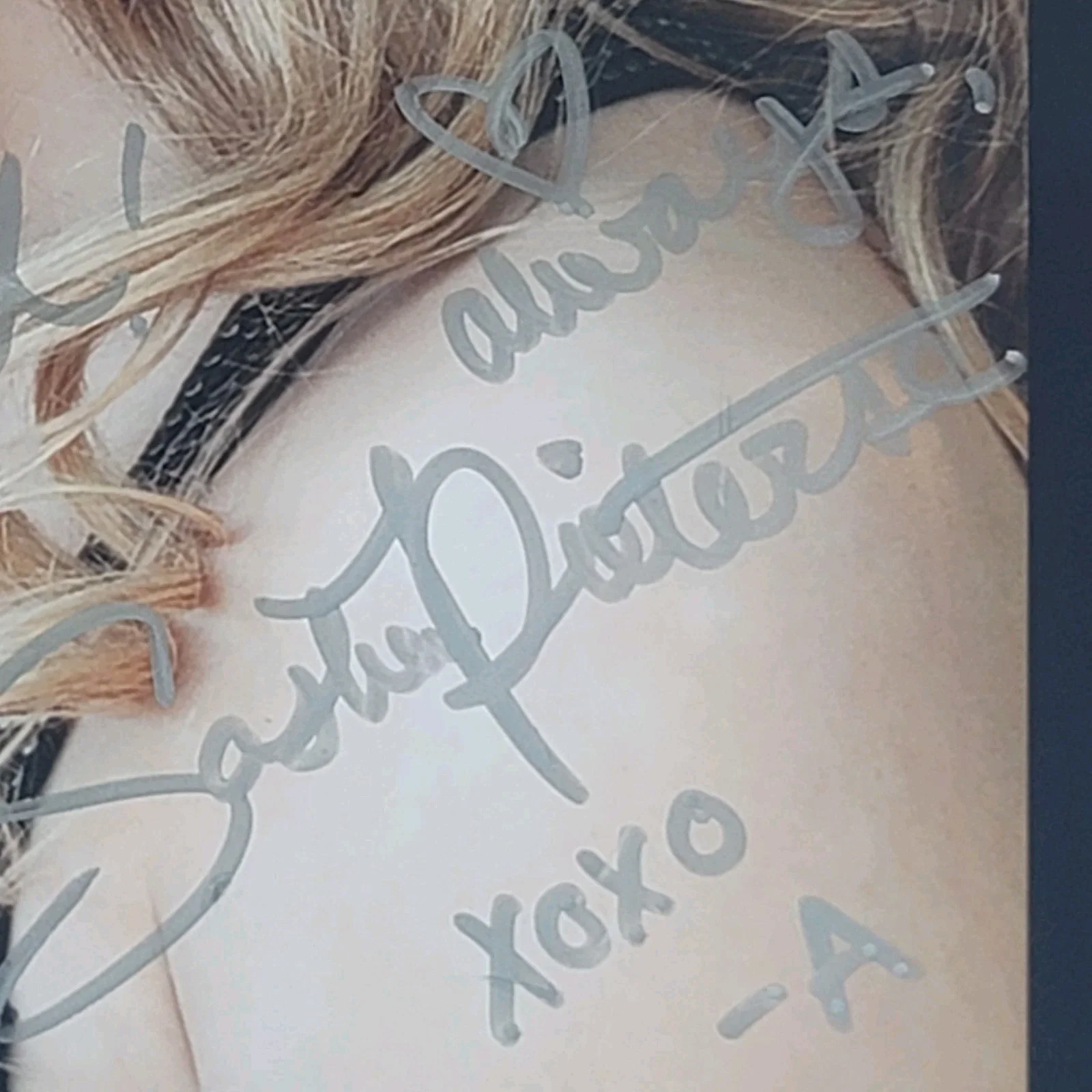 SASHA PIETERSE — Sasha Pieterse Autographed Photo 8x10 Pretty Little Liars with personal note XO, изображение 2