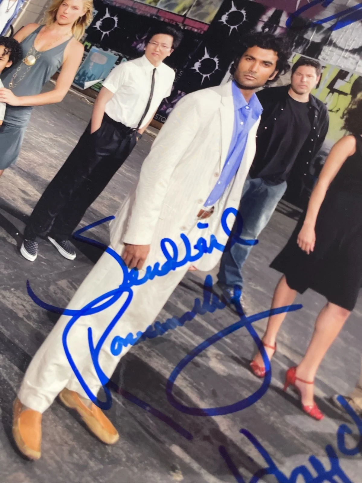Heroes cast, signed — HEROES cast Signed Photograph Autograph Tv Show Marvel Dc C￼omics Picture P, image 3