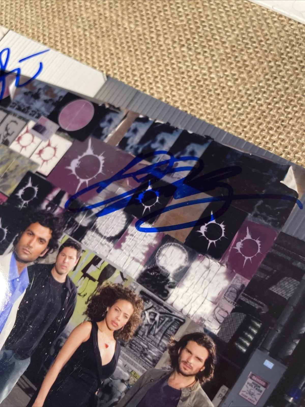 Heroes cast, signed — HEROES cast Signed Photograph Autograph Tv Show Marvel Dc C￼omics Picture P, image 5