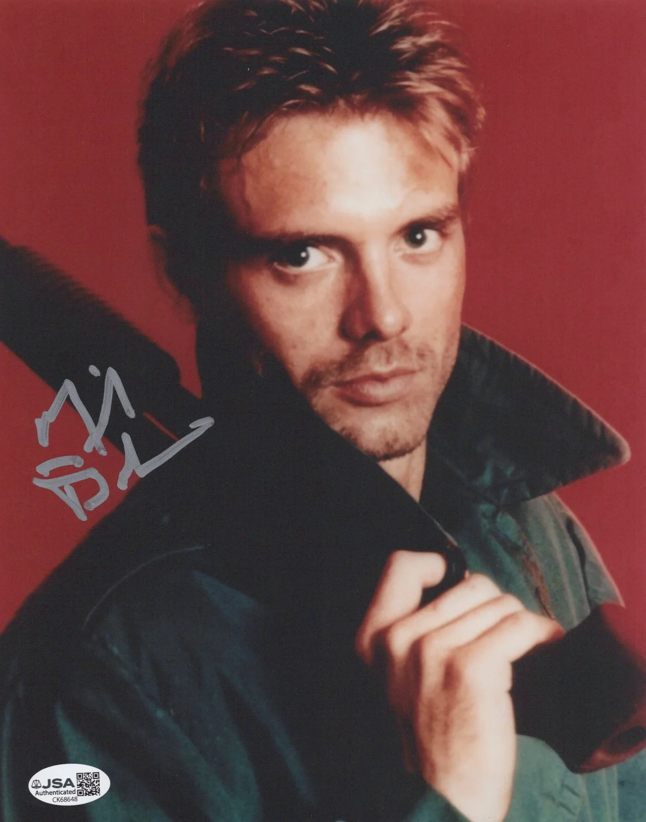 Michael Biehn — The Terminator 8x10 photo of Kyle Reese signed by Michael Biehn JSA COA