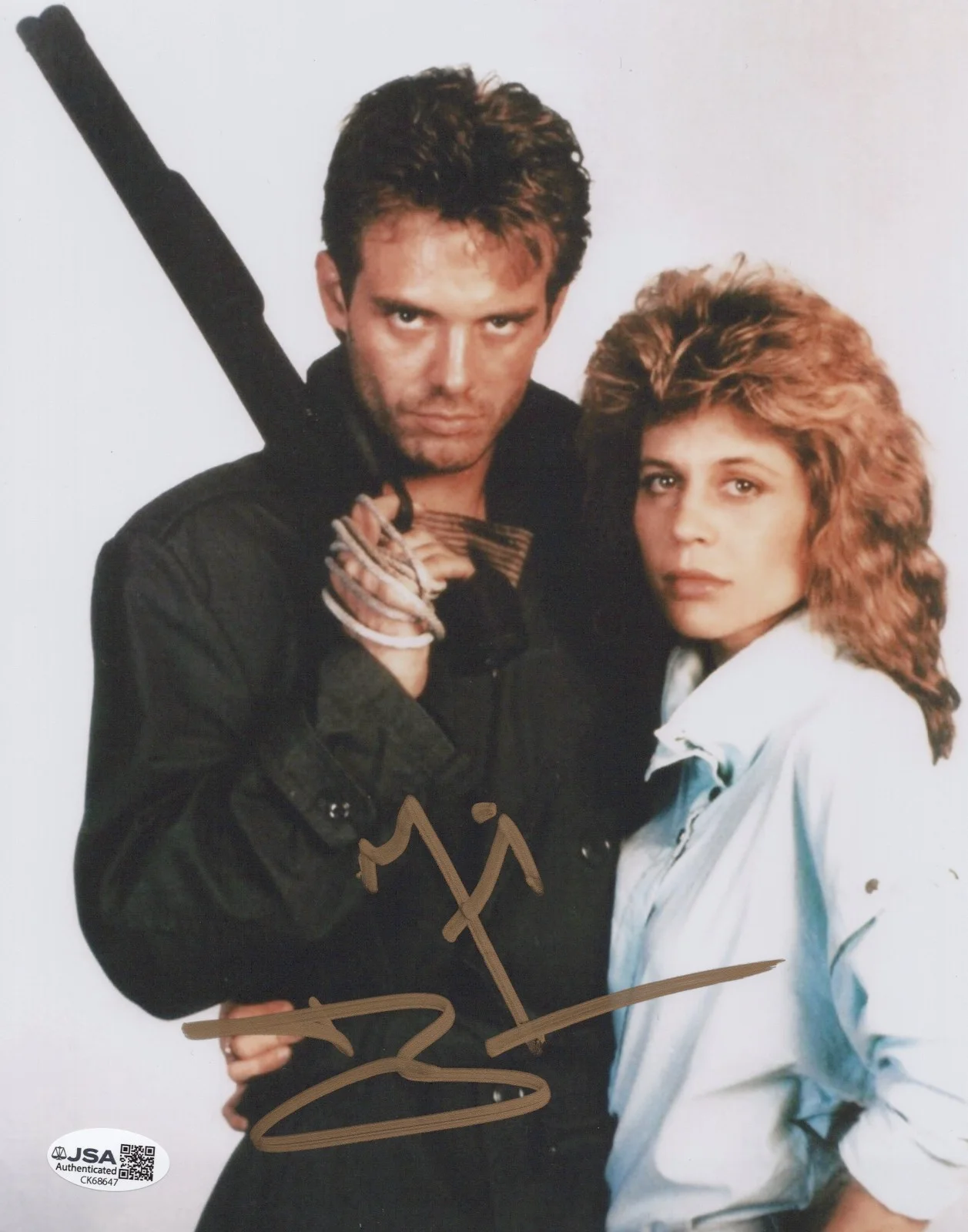 Michael Biehn — The Terminator 8x10 photo of Kyle Reese signed by Michael Biehn JSA COA