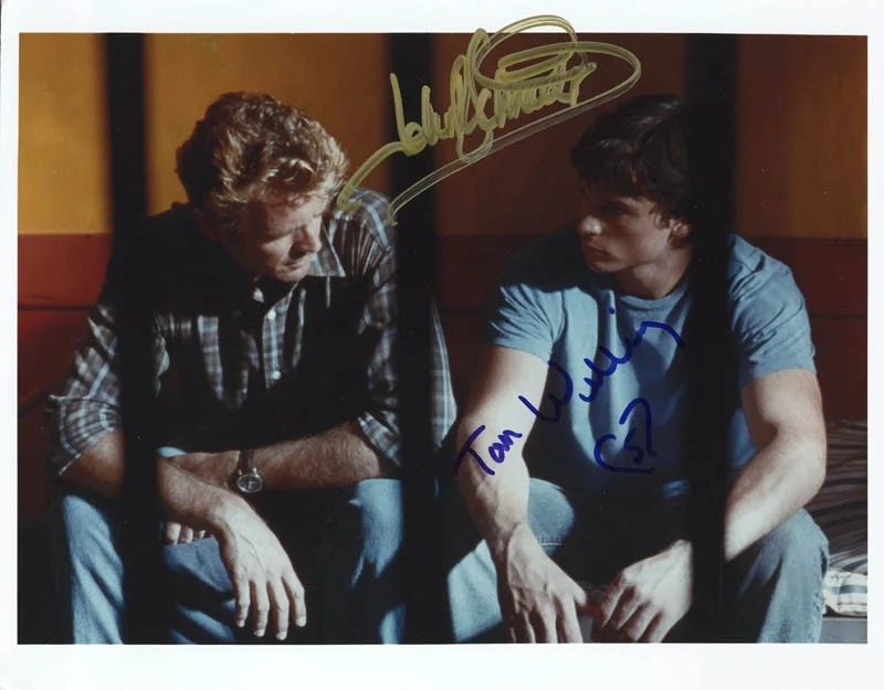 Tom Welling, John Schneider — SMALLVILLE TV CAST - AUTOGRAPHED SIGNED PHOTOGRAPH WITH CO-SIGNERS