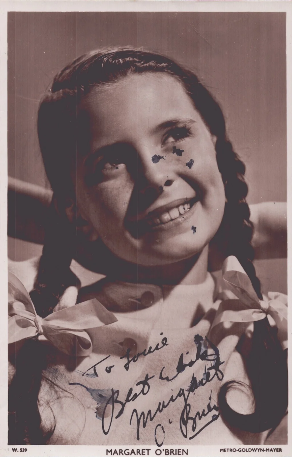 Margaret O'brien — MARGARET O'BRIEN - INSCRIBED PICTURE POSTCARD SIGNED