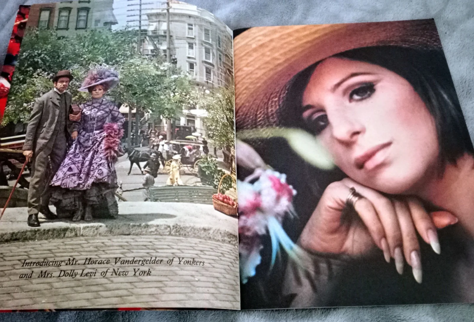 HELLO DOLLY Barbra Streisand 1969 Original FILM PROGRAMME Program Movie Brochure, изображение 5